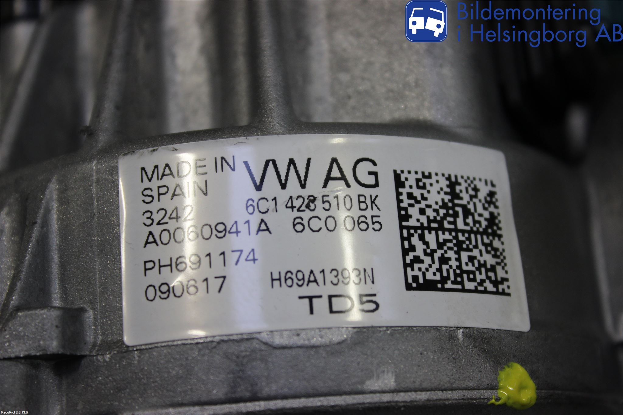 Volkswagen VW POLO 10-17 Rattaxelagg Med Inb Servo