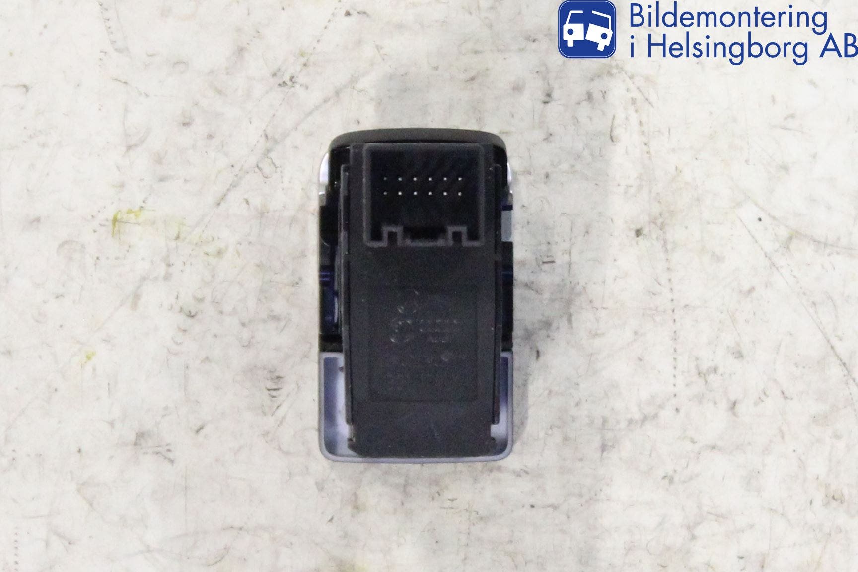 Volkswagen VW PASSAT 15-19 Strömställare Parkeringsbroms