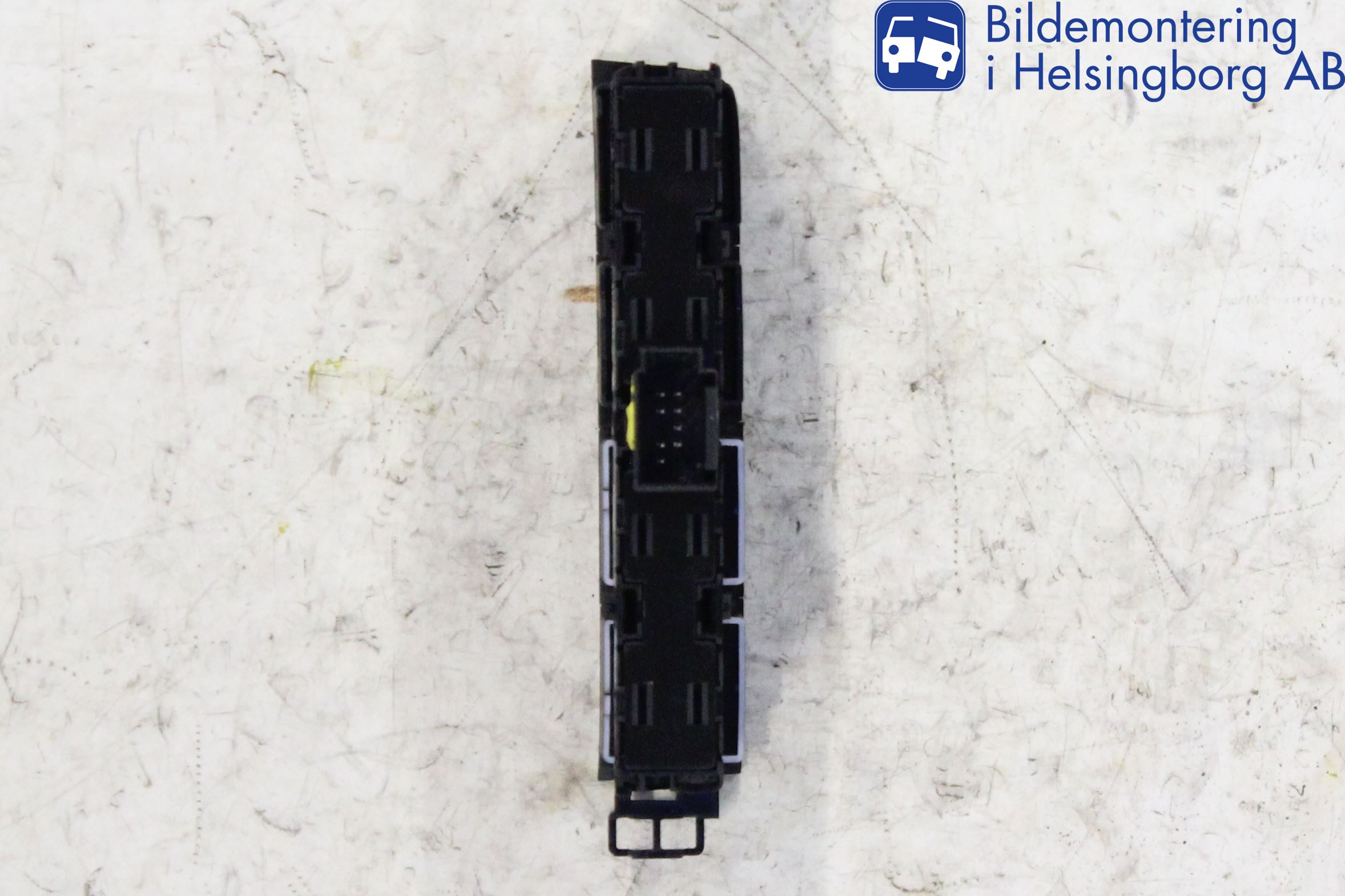 Volkswagen VW PASSAT 15-19 Strömställare Antisladd