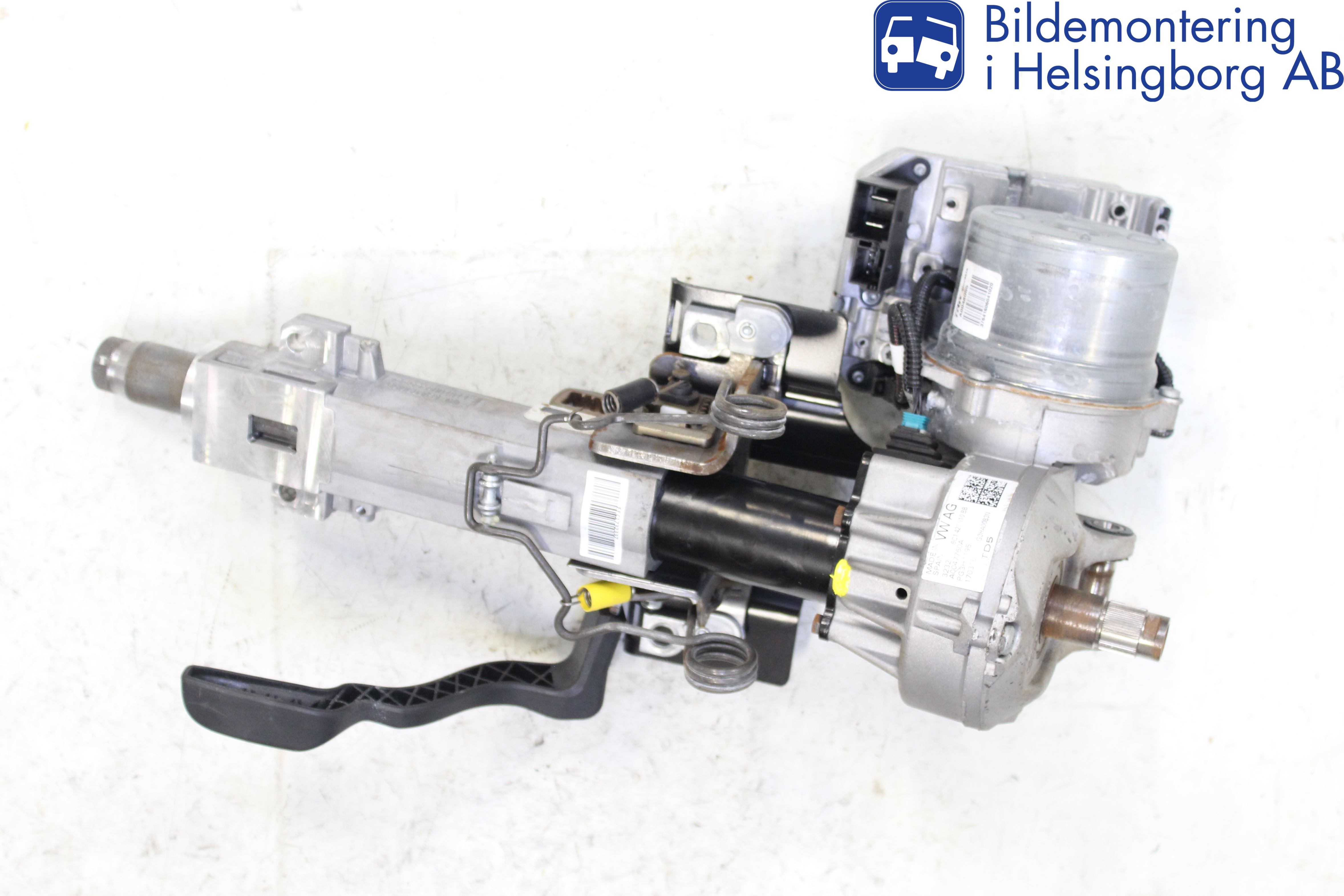 Volkswagen VW POLO 10-17 Rattaxelagg Med Inb Servo
