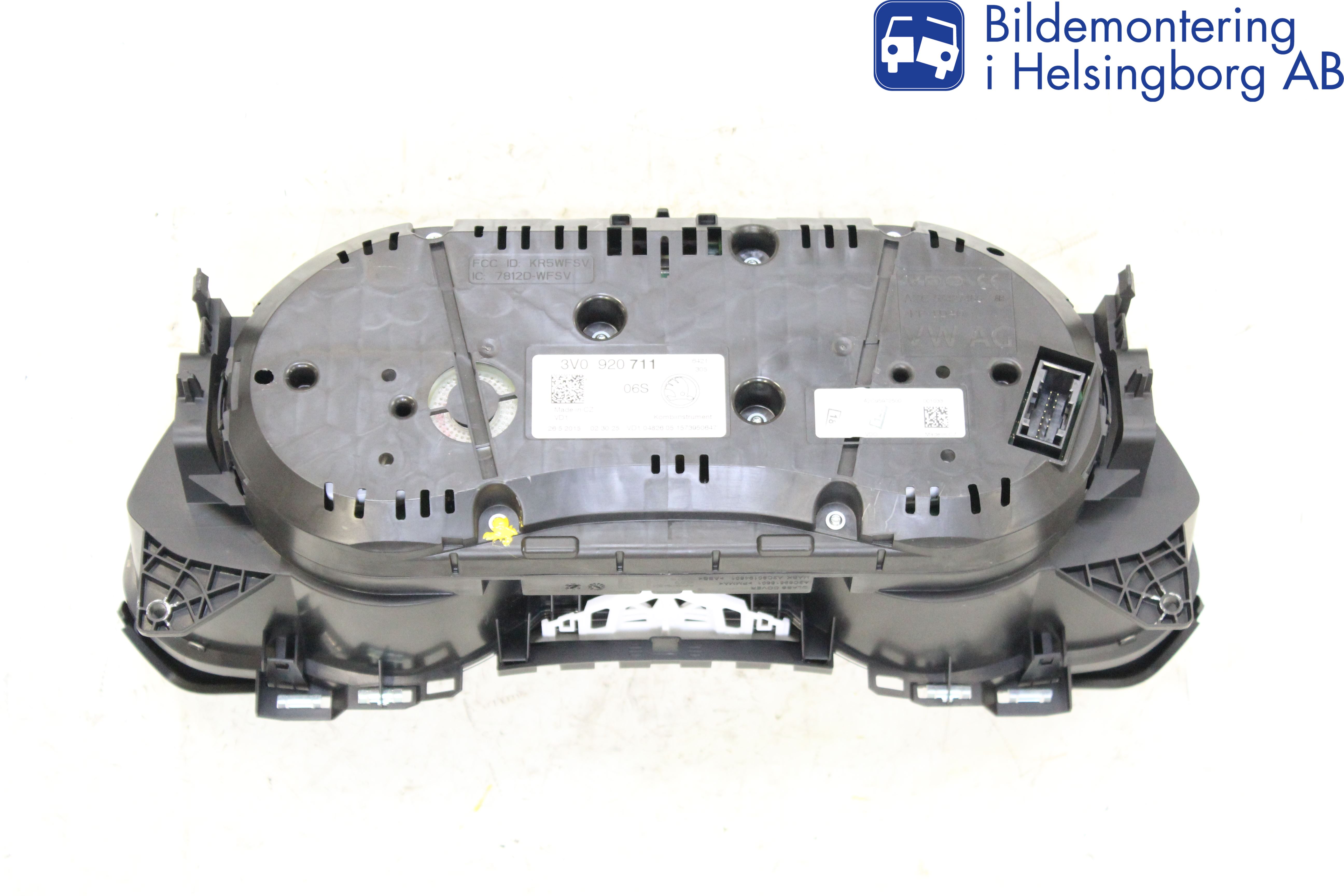 Skoda SUPERB 16-24 Instrument Komb