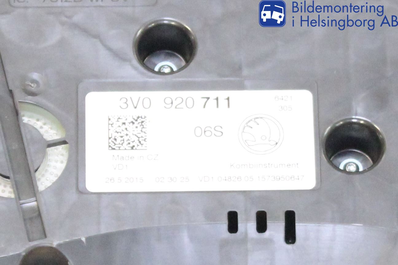 Skoda SUPERB 16-24 Instrument Komb