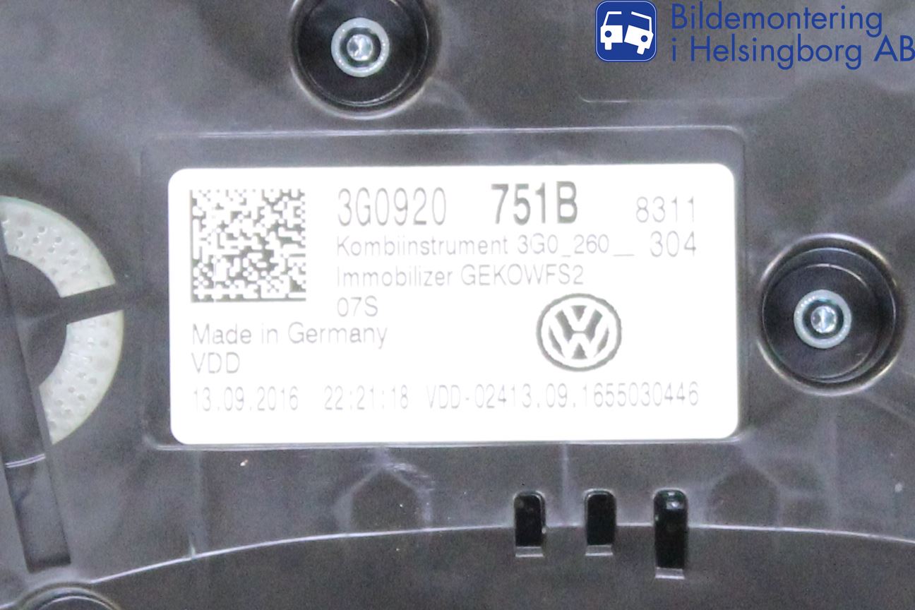 Volkswagen VW PASSAT 15-19 Instrument Komb