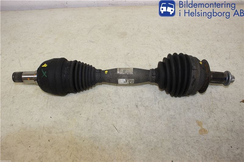 Mercedes-Benz MB A-KLASS (W176) 13-18 Drivaxel Fram Vänster