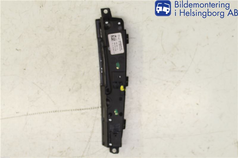 BMW 5 F10/F11/F18 09-17 Strömställare Antispinn