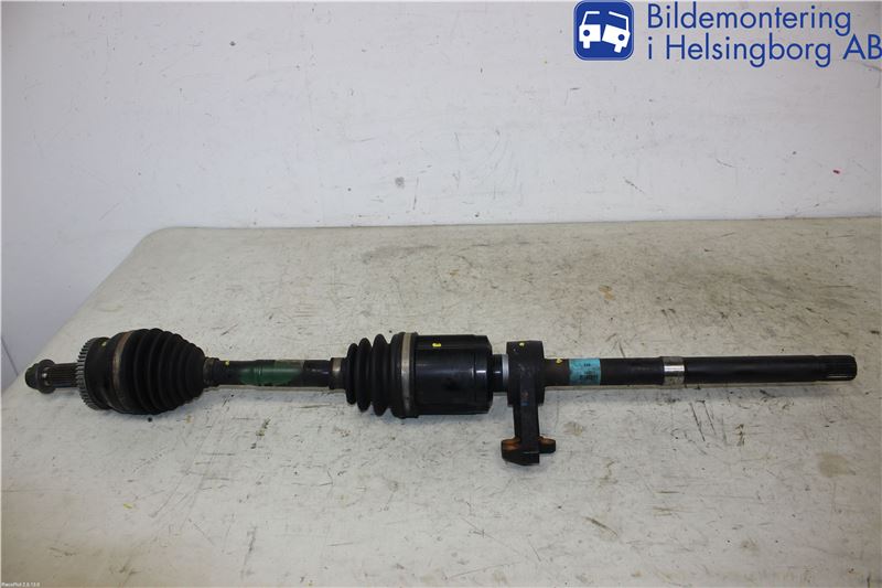 Kia SORENTO 15-20 Drivaxel Fram Höger