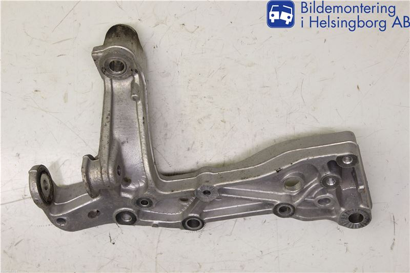 Volkswagen VW GOLF VI 09-13 Framvagn Övrigt