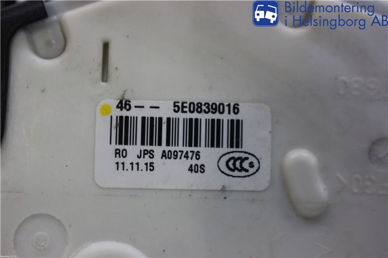 Volkswagen VW PASSAT 15-19 Centrallåsmotor Höger