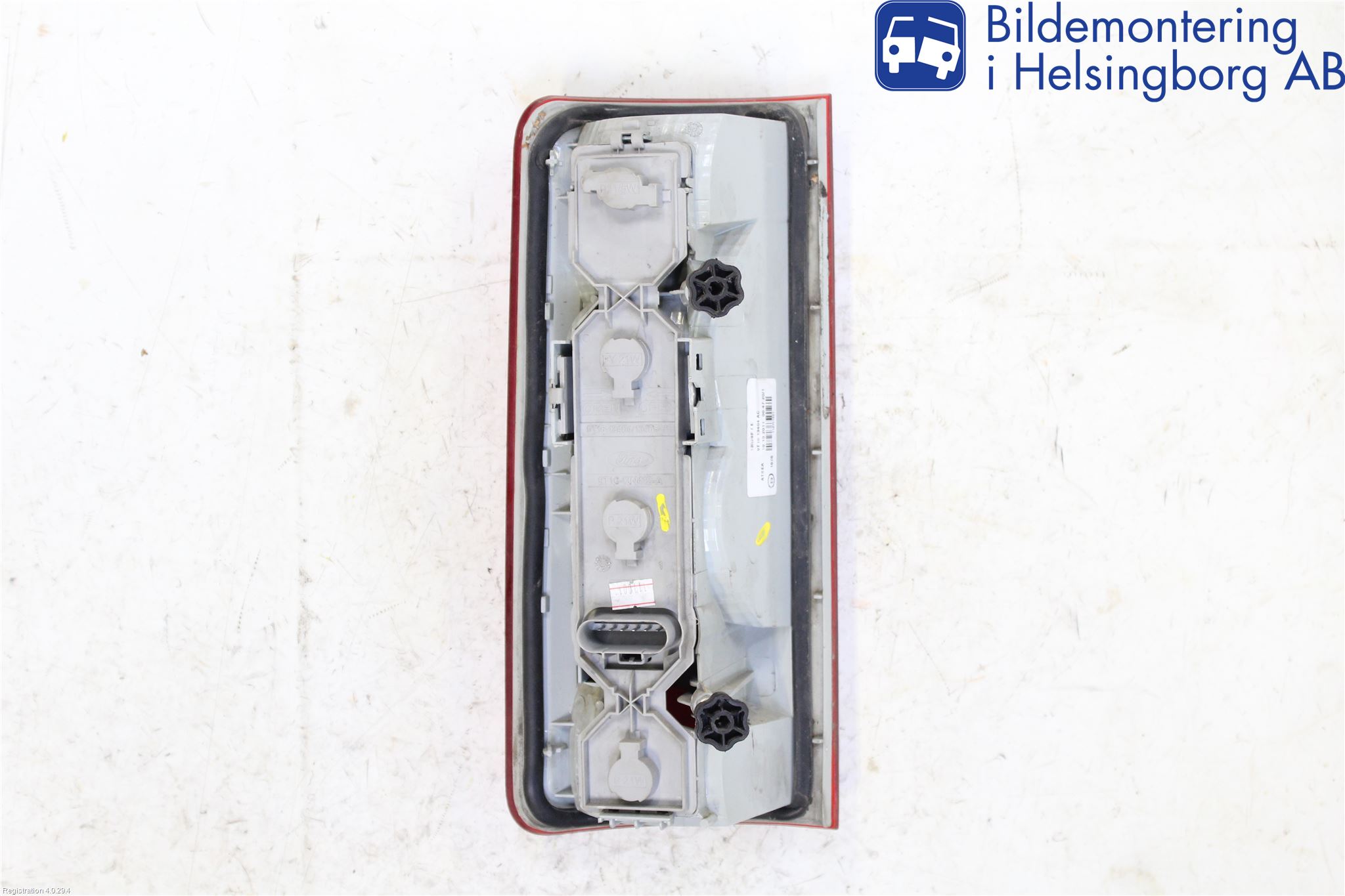 Ford TRANSIT CONNECT 09-13 Bakljus Höger