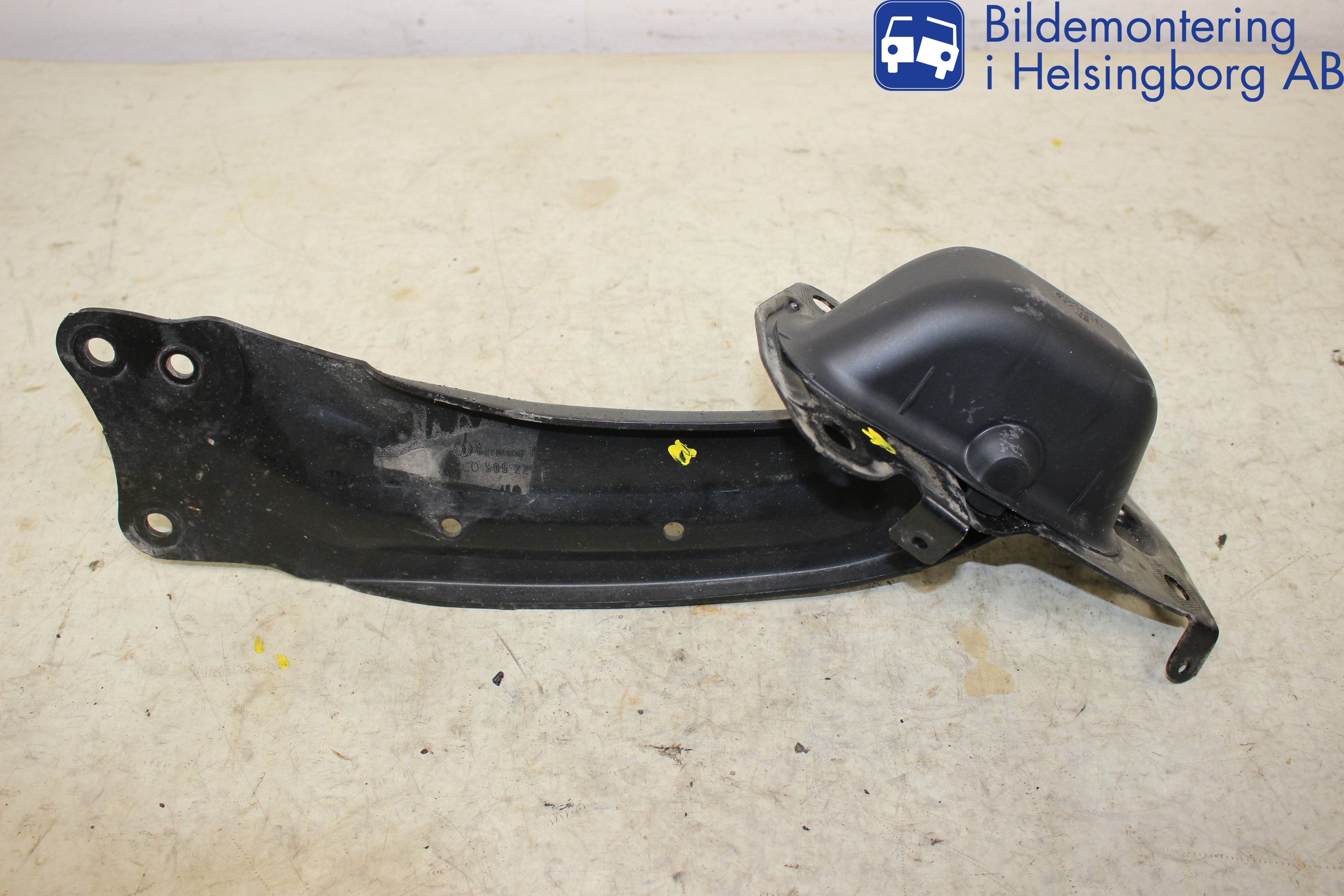 Volkswagen VW PASSAT 11-14 Bärarm Bak Vänster