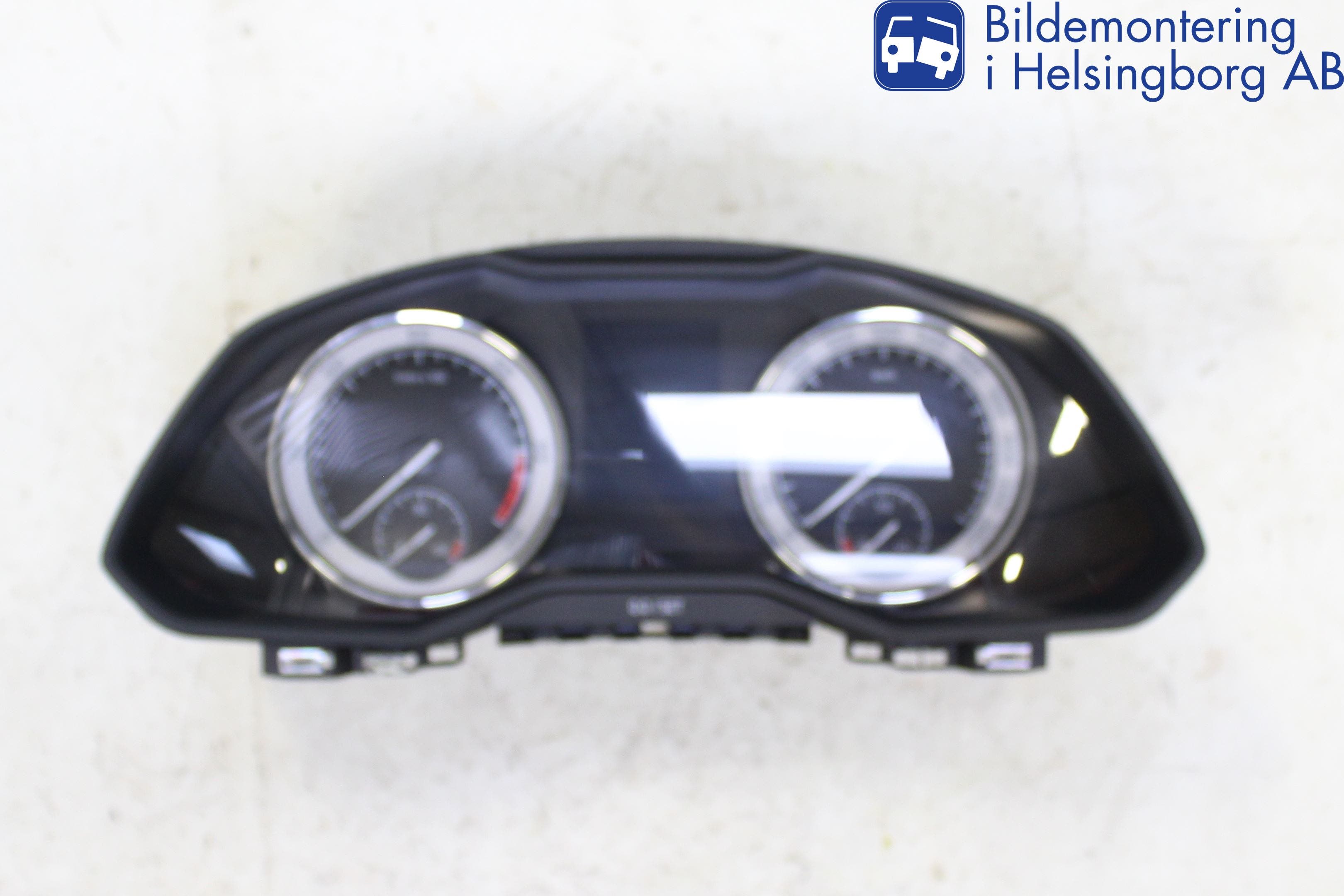 Skoda SUPERB 16-24 Instrument Komb