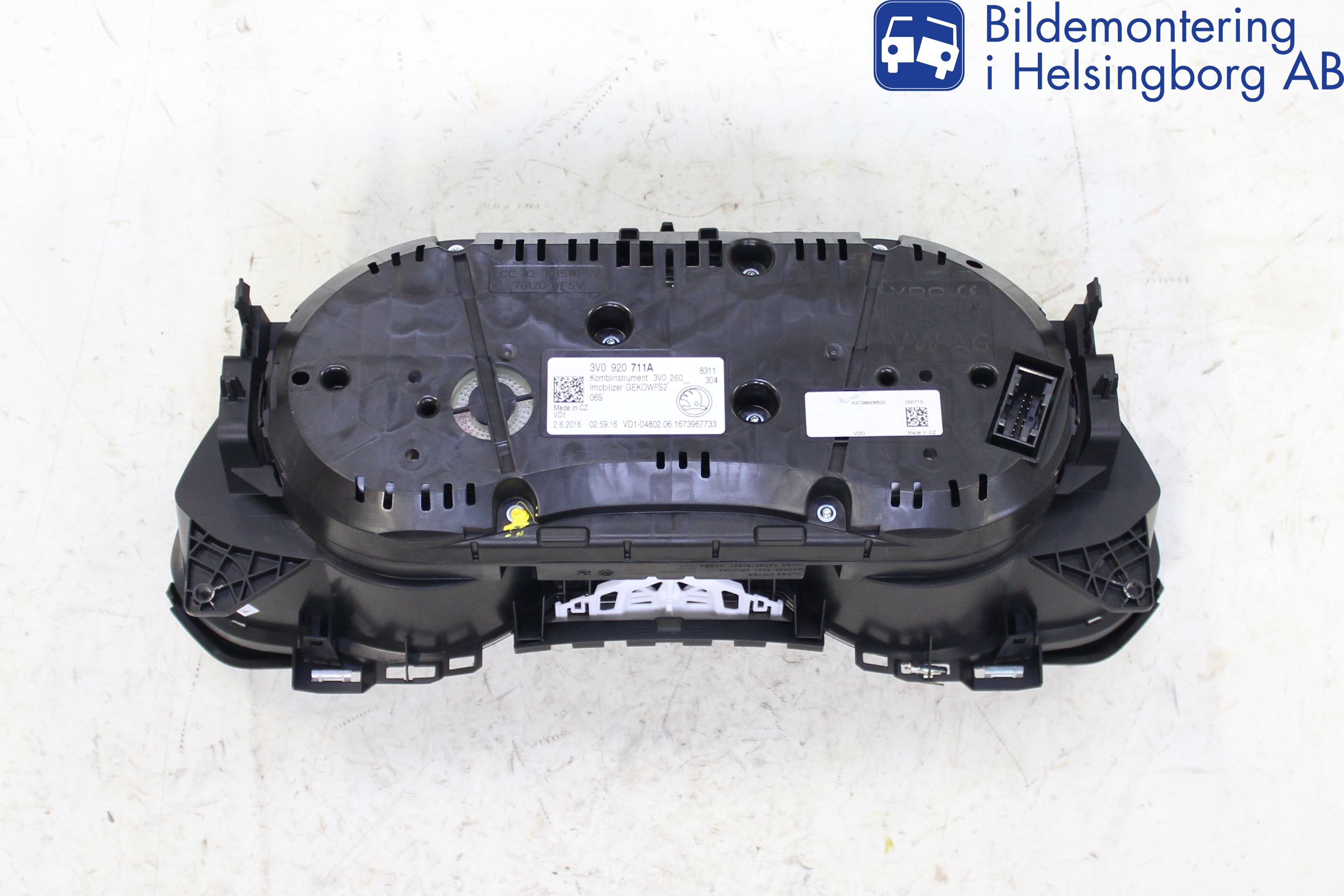 Skoda SUPERB 16-24 Instrument Komb