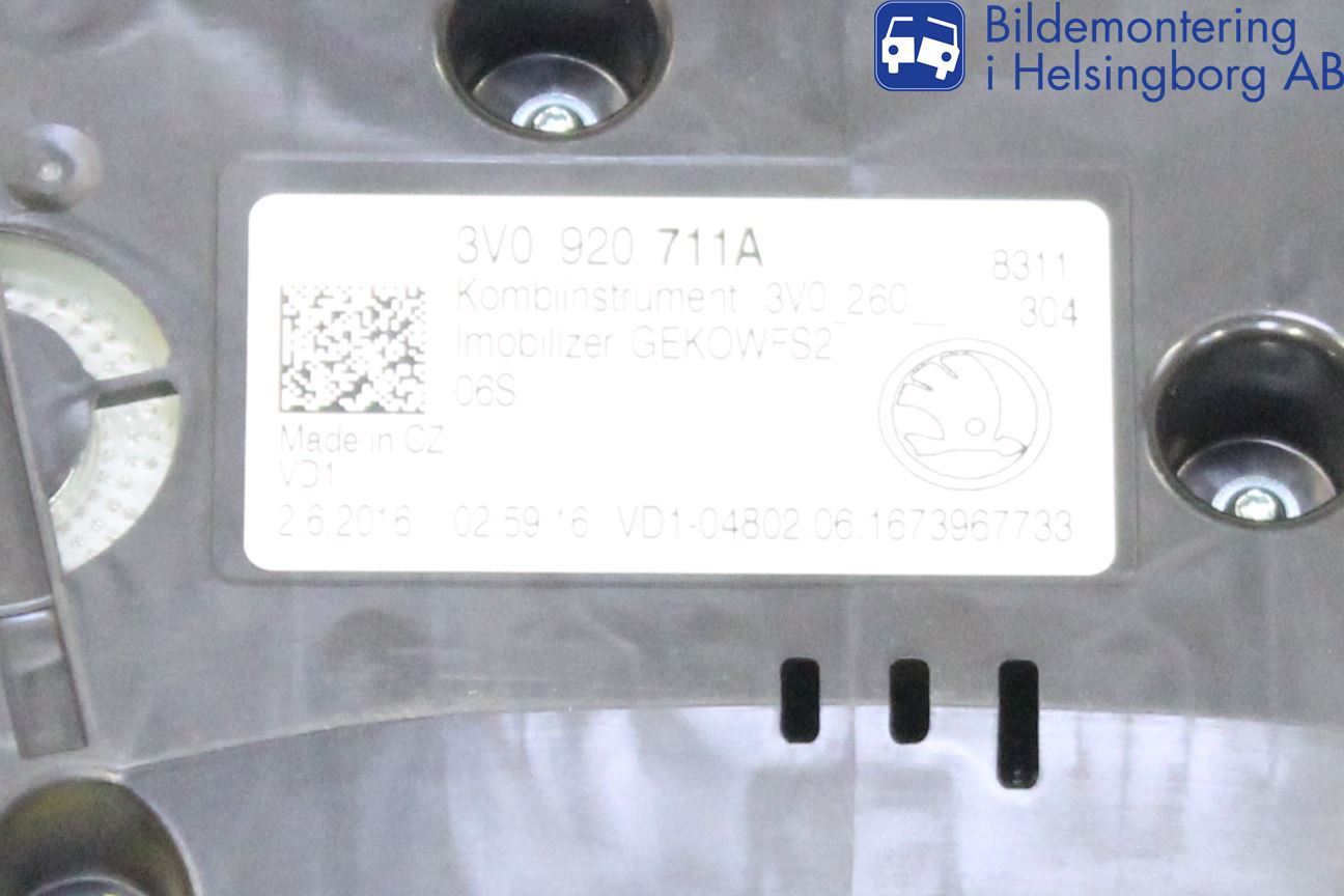 Skoda SUPERB 16-24 Instrument Komb