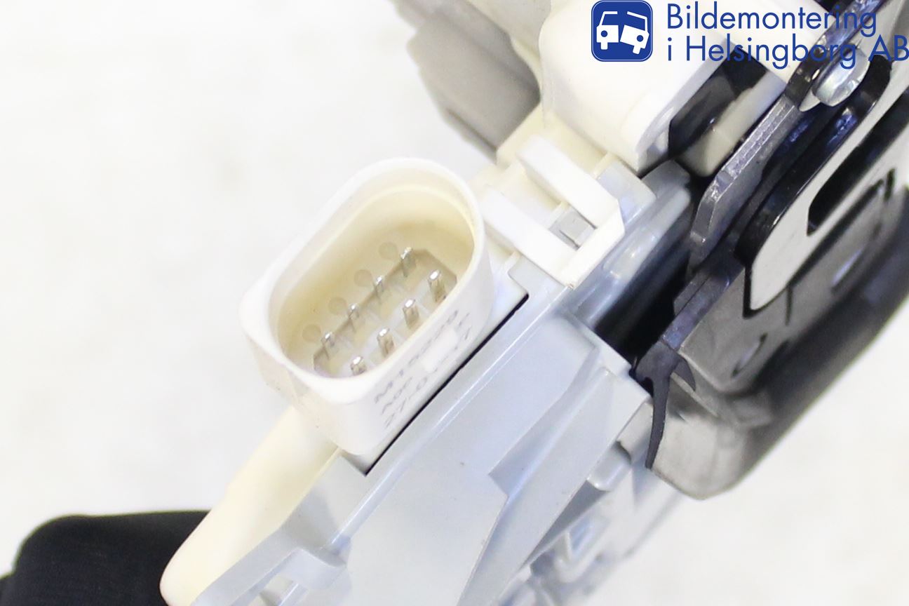 Audi A6 ALLROAD 12-18 Centrallåsmotor Vänster