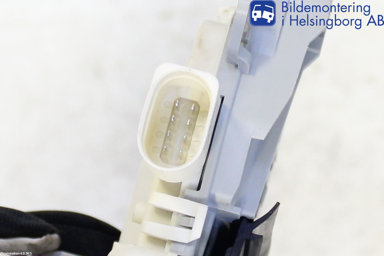 Audi A6 ALLROAD 12-18 Centrallåsmotor Höger