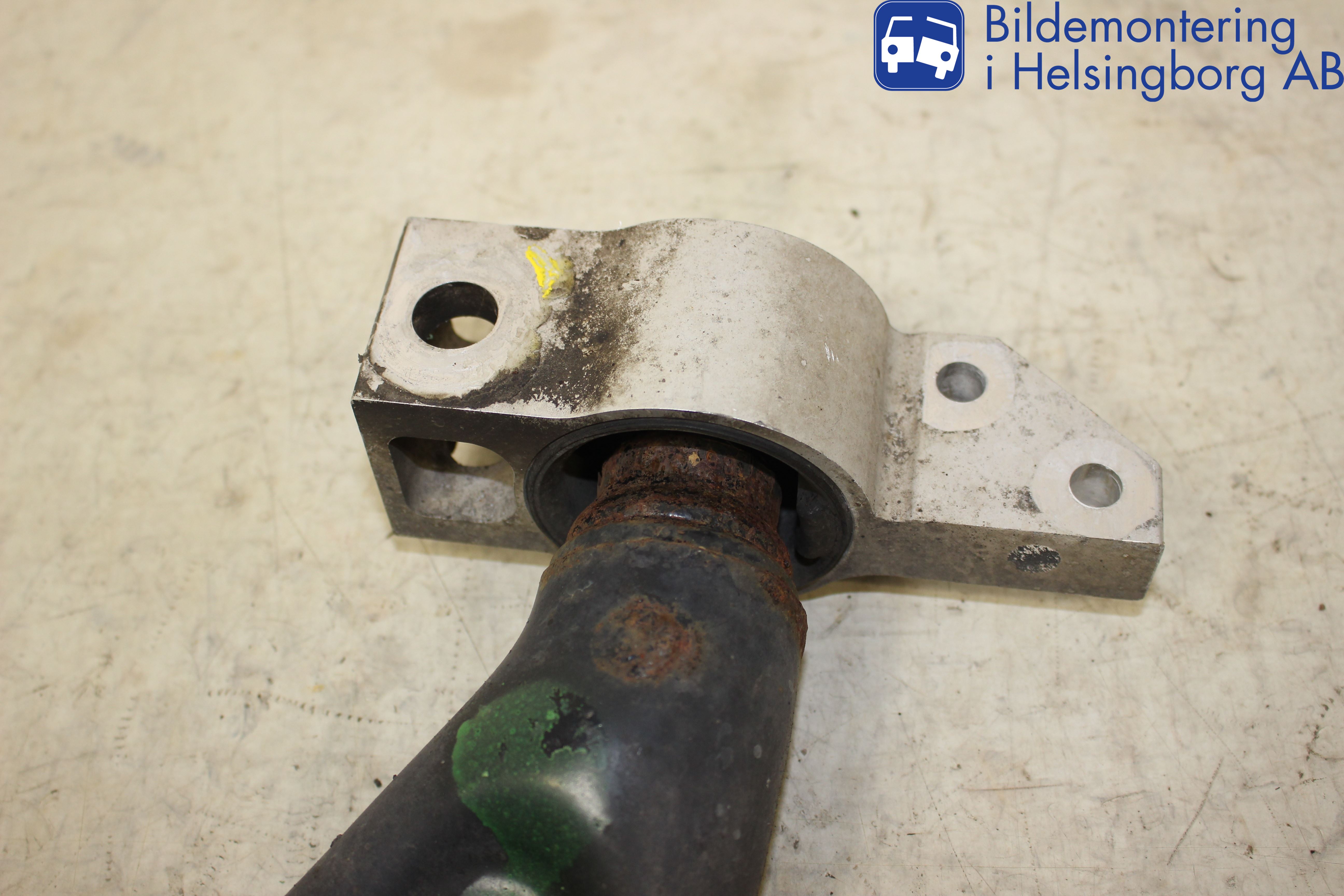 Audi A3/S3 05-13 Bärarm Fram Undre Hö