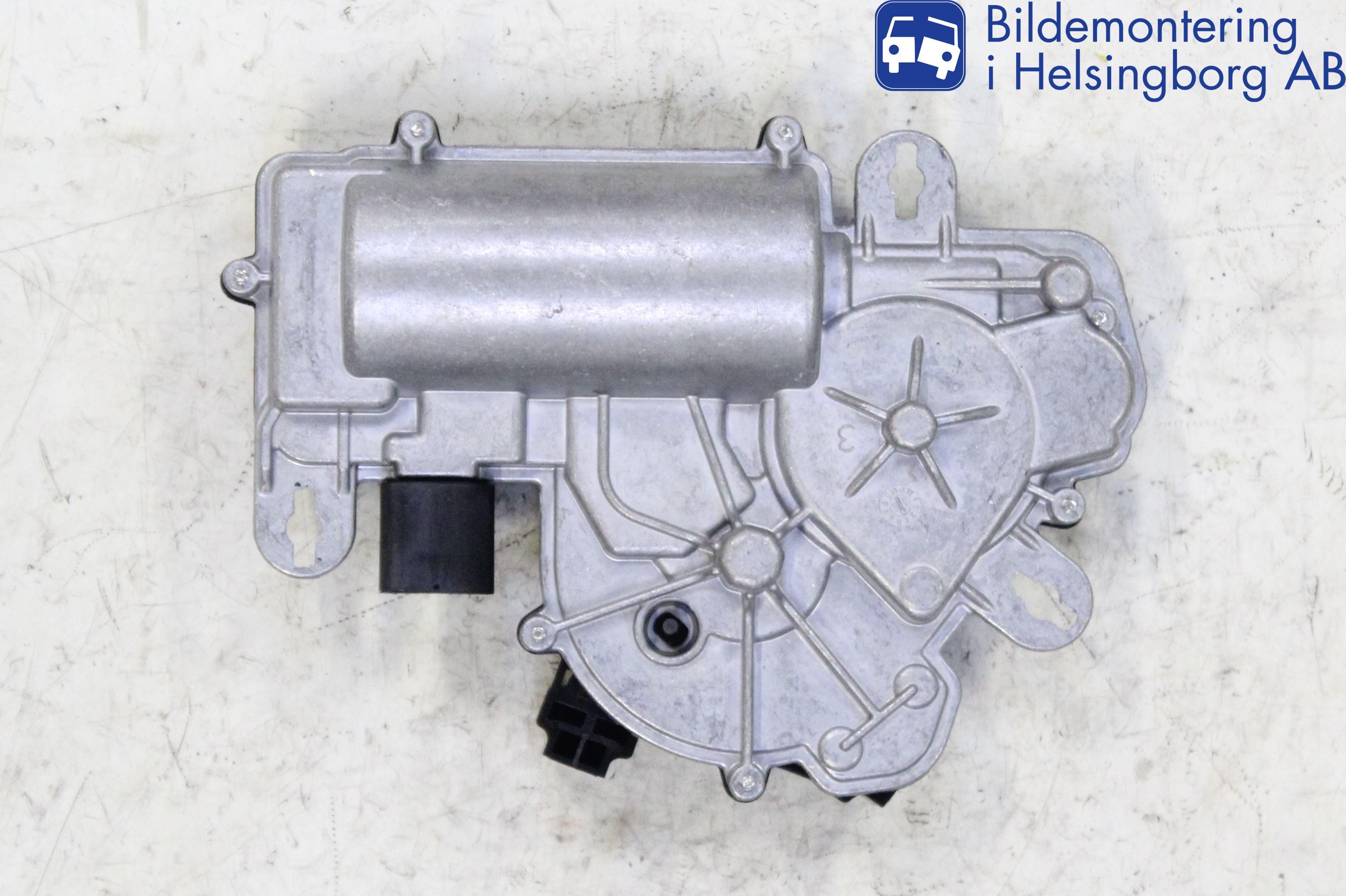 Volkswagen VW PASSAT 15-19 Bakluckeöppnare Automatisk