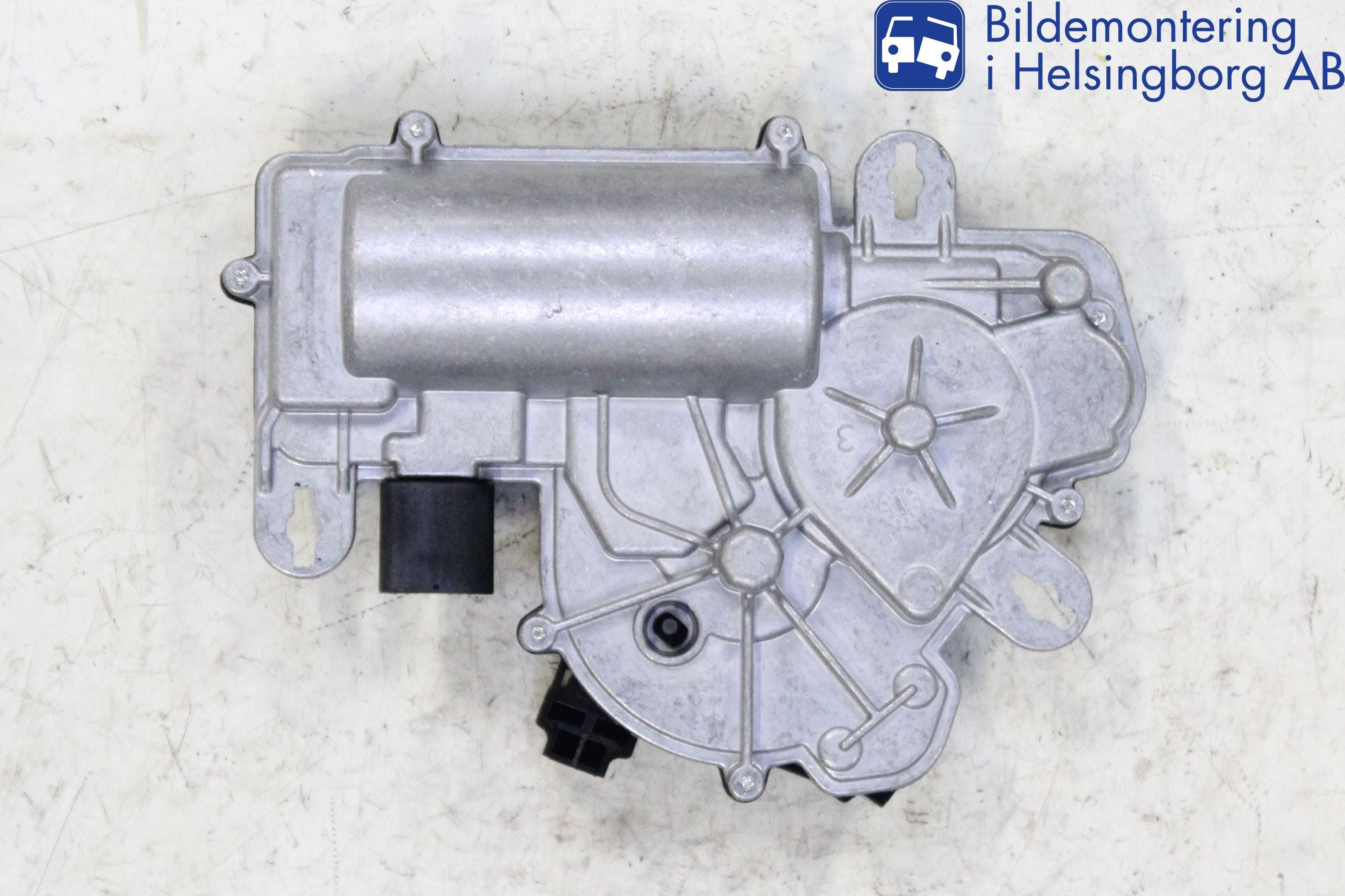 Volkswagen VW PASSAT 15-19 Bakluckeöppnare Automatisk