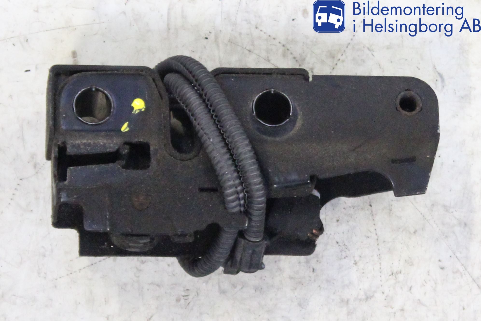 Volkswagen VW JETTA V 06-10 Huvlås