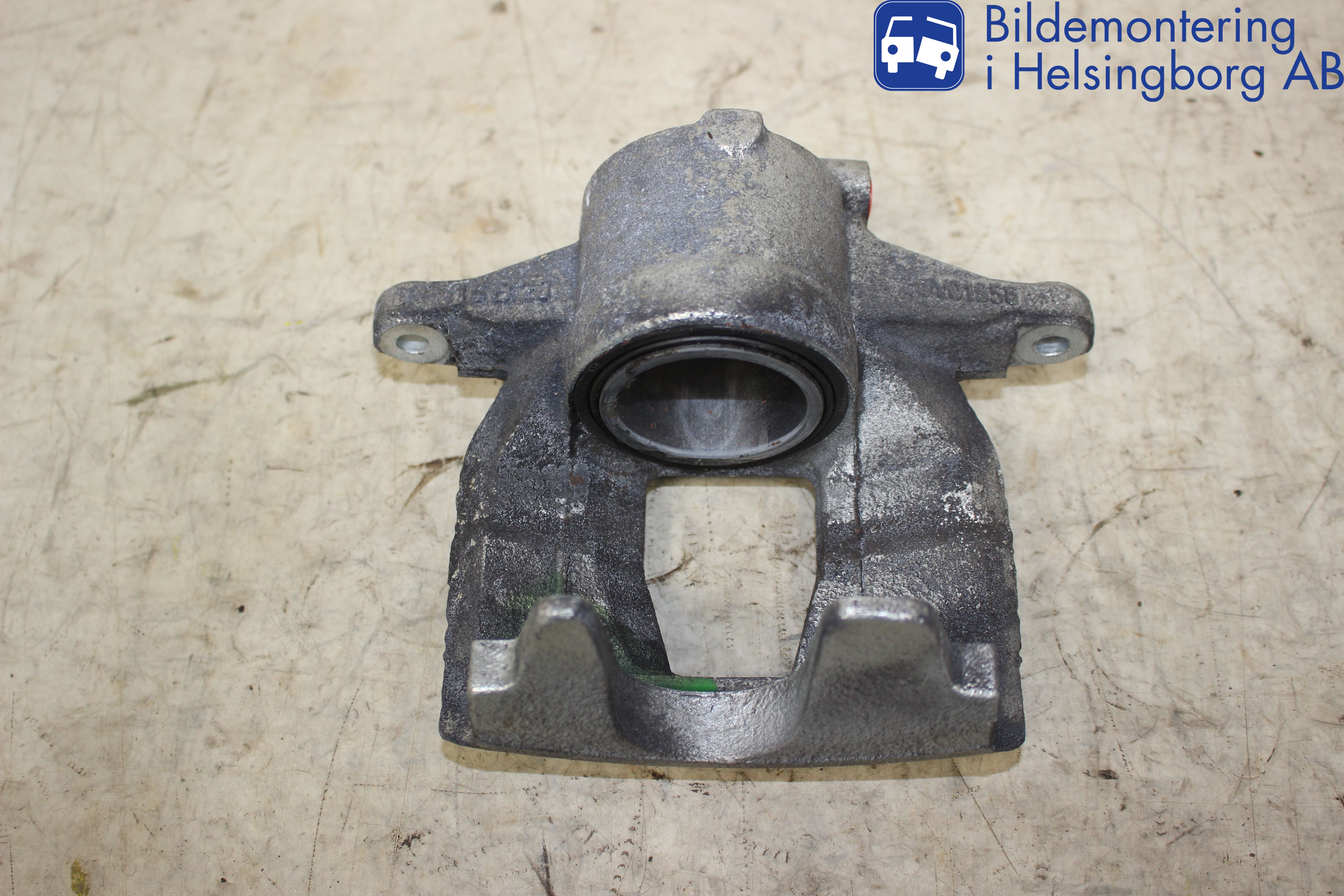 Fiat DOBLO CARGO Bromsok Fram Höger