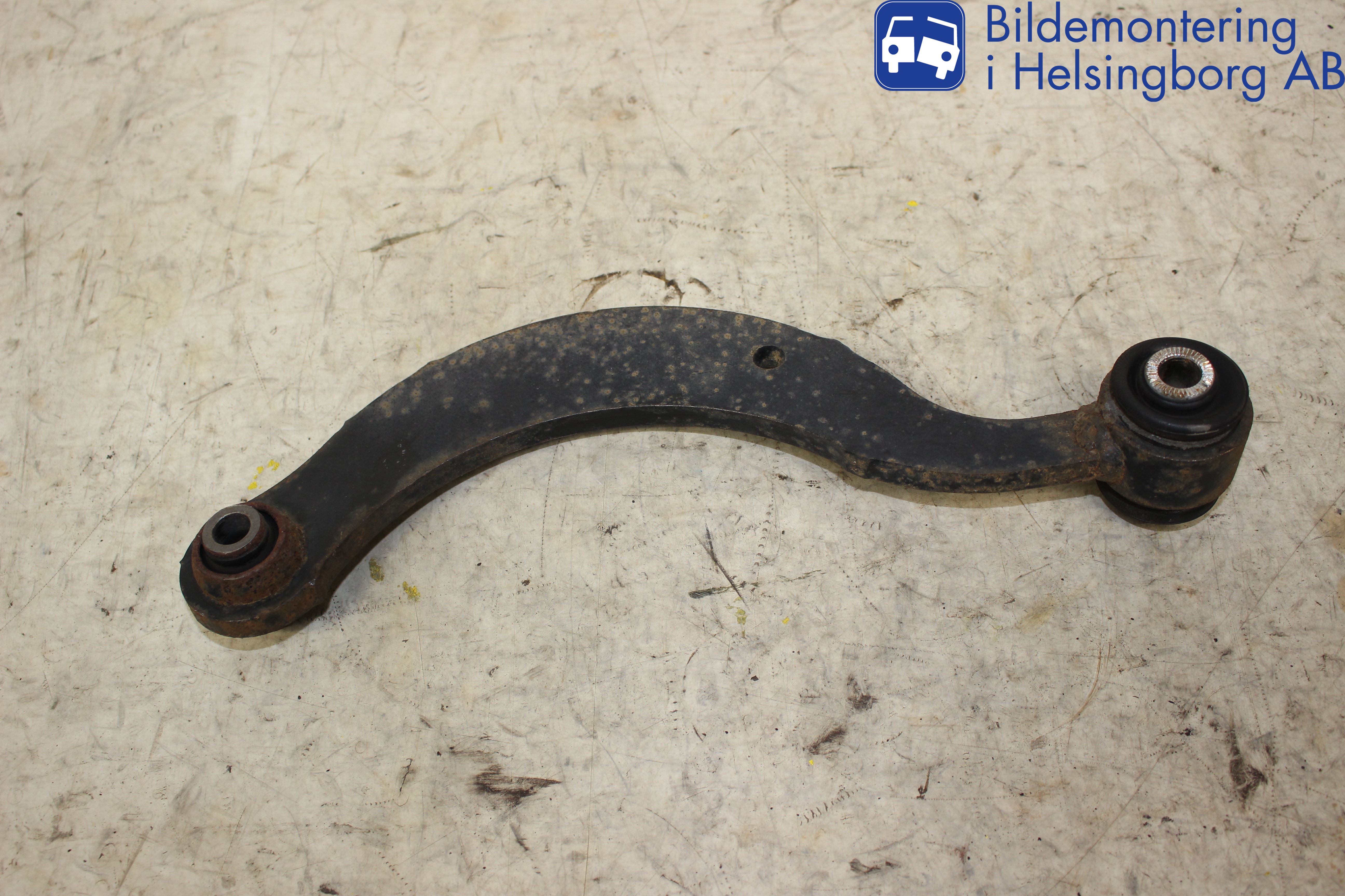 Toyota AVENSIS 09-15 Bärarm Bak Övre Höger