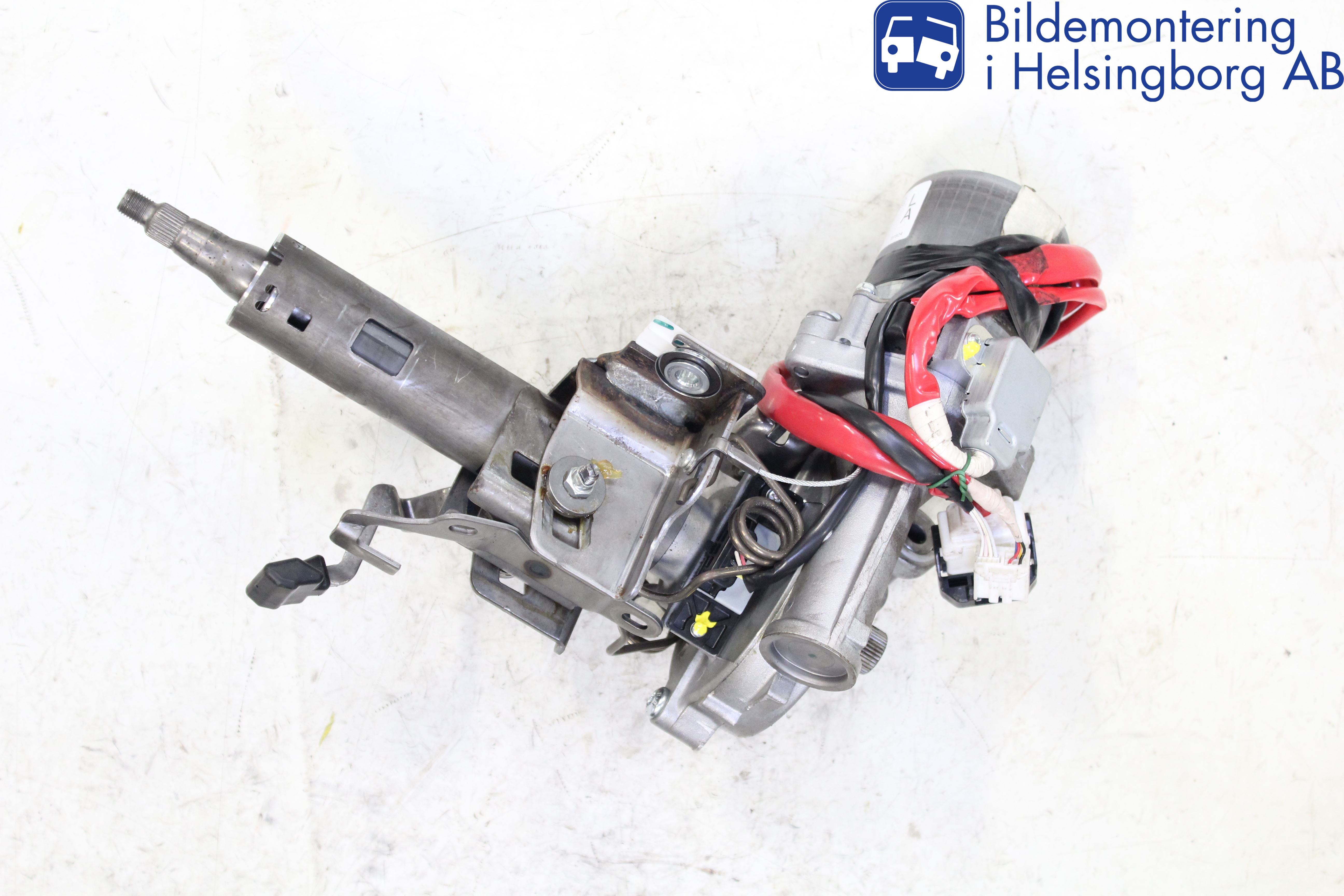 Toyota AVENSIS 09-15 Rattaxelagg Med Inb Servo