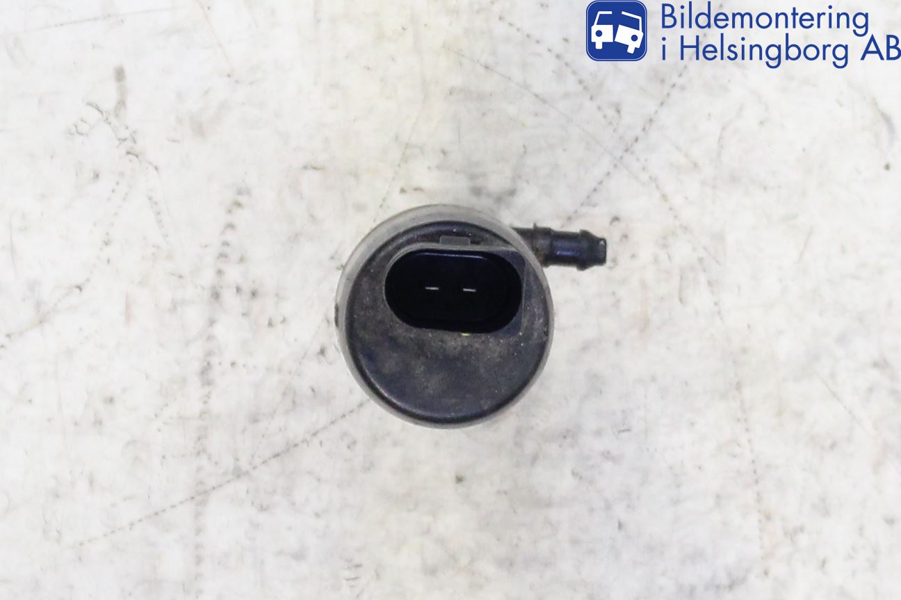 BMW 1 E87/81 5D/3D 03-11 Spolarpump Baklucka