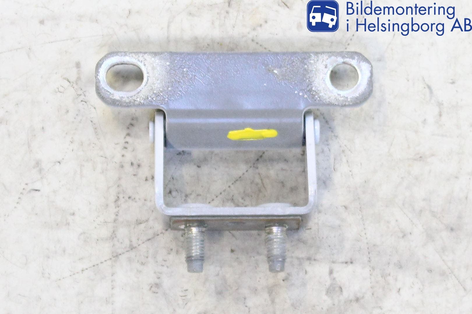 Kia CEED 12-18 Bakluckegångjärn Vä