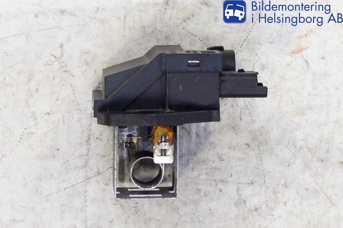 Peugeot PEUGOT 208 16-19 Relä Kylfläkt