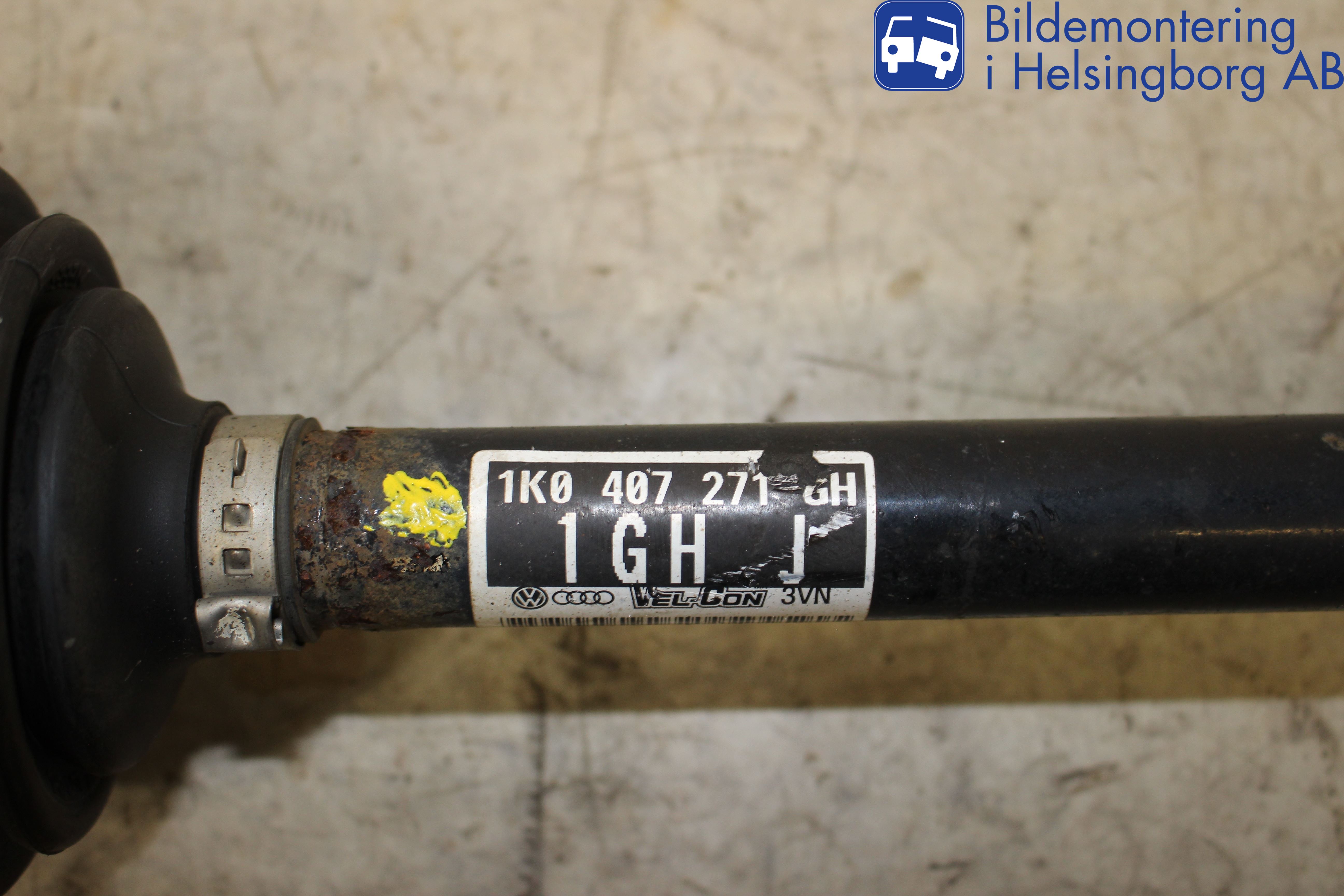 Volkswagen VW GOLF V 04-09 Drivaxel Fram Vänster