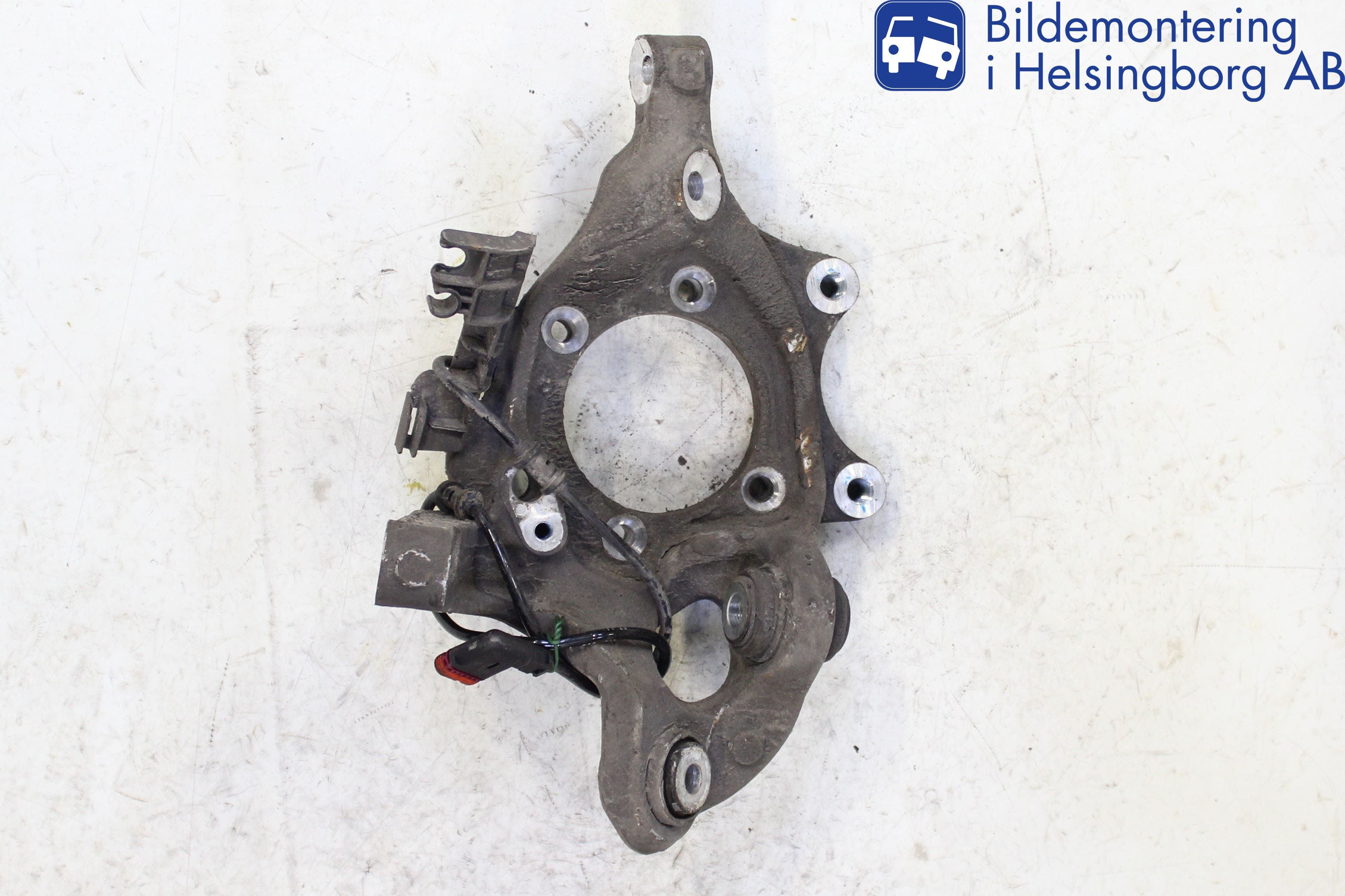 Mercedes-Benz MB E-KLASS (W212) 09-16 Hjullagerhus-Spindel Hö B