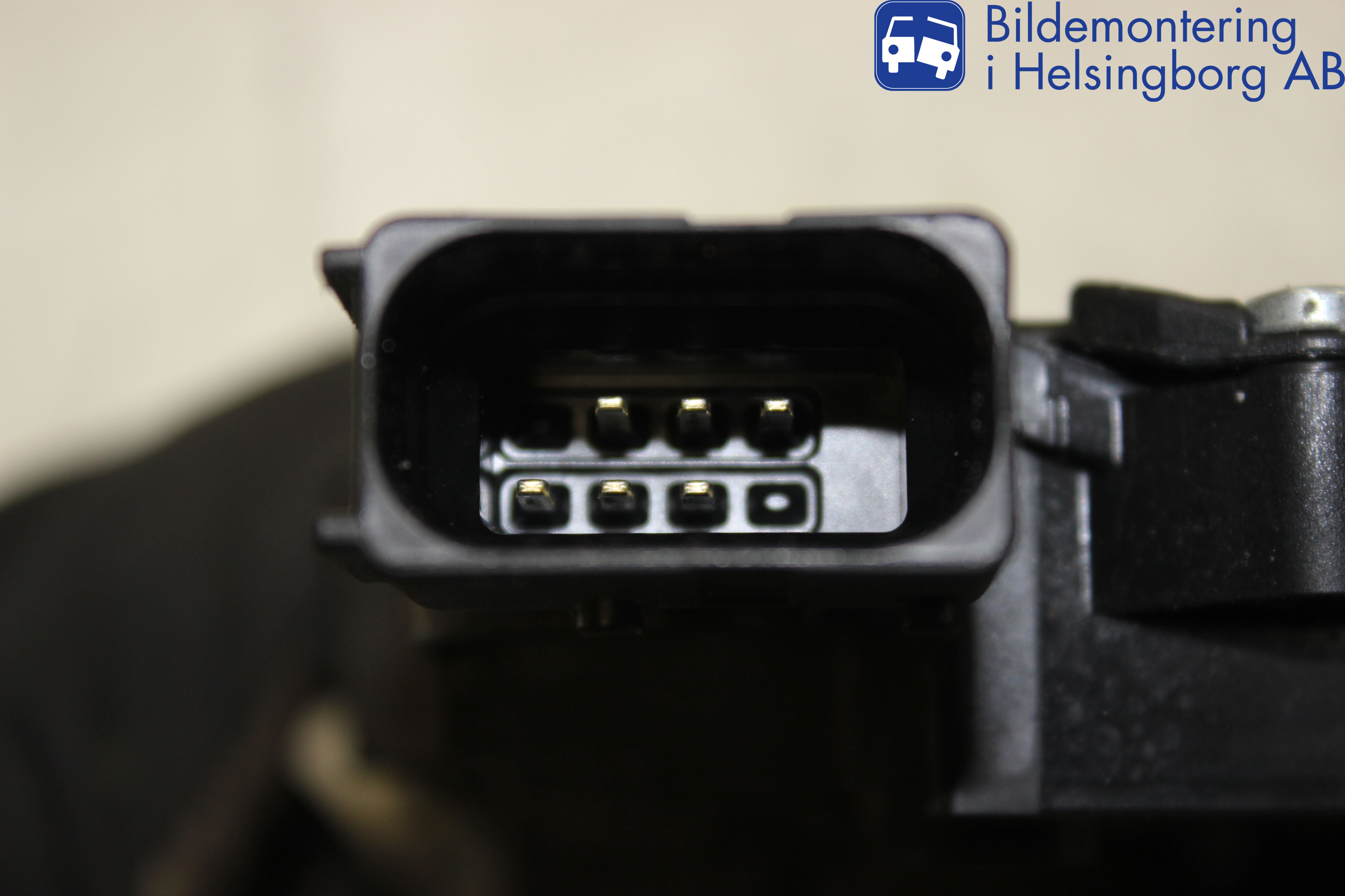 Opel CORSA D 07-14 Centrallåsmotor Höger