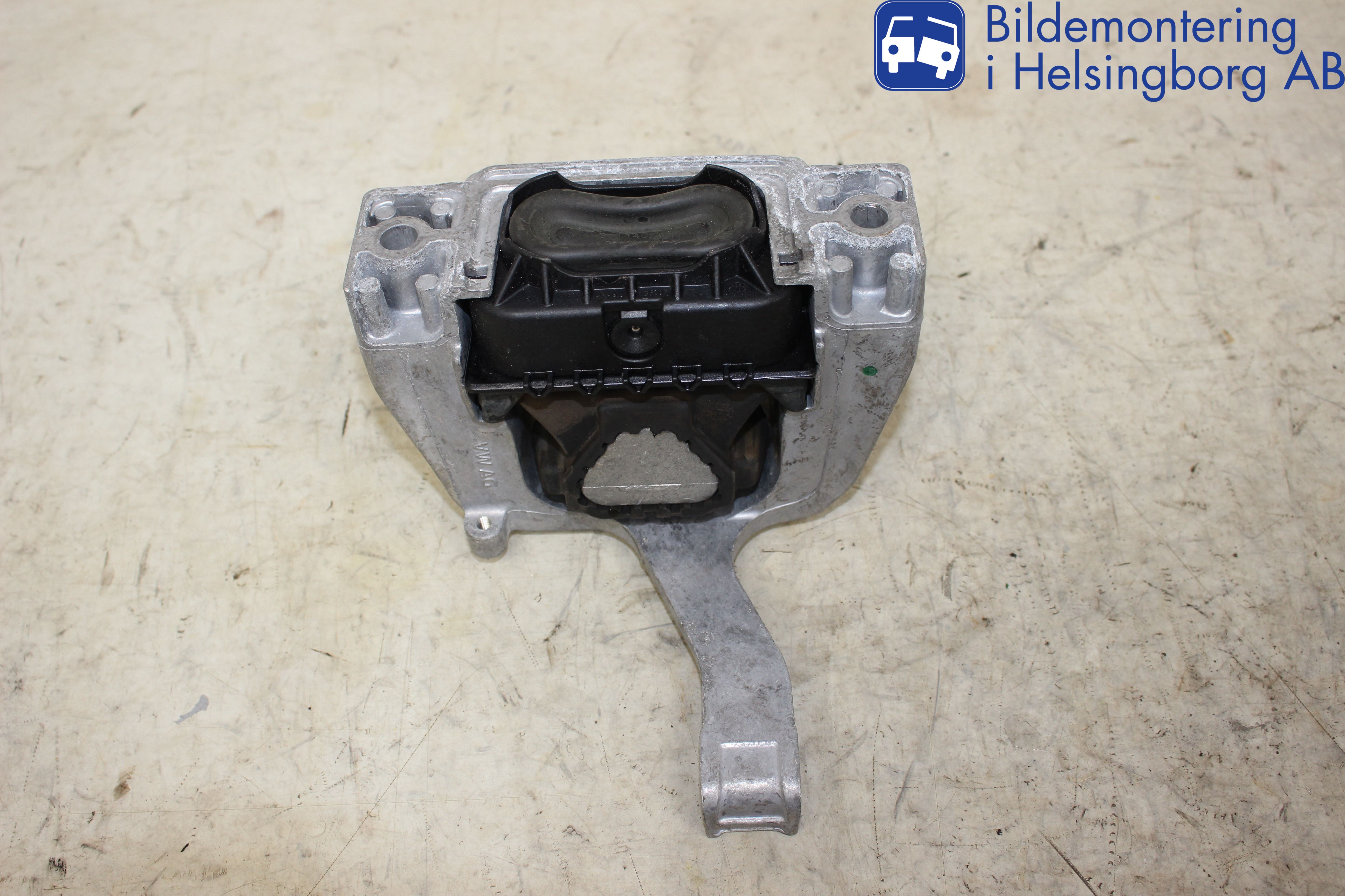 Volkswagen VW TOURAN 16- Motorkudde