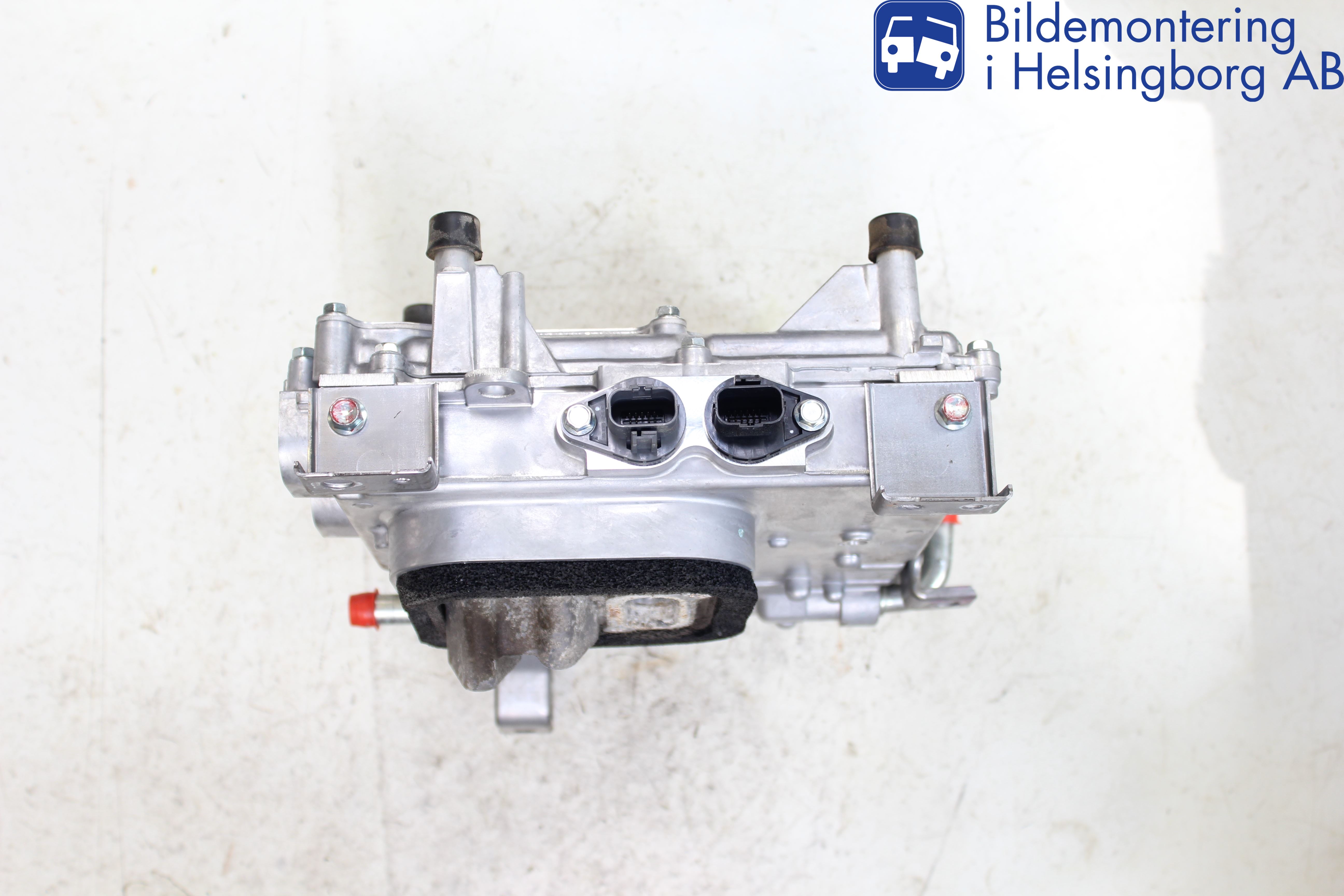 Mitsubishi OUTLANDER 13-21 Hybridconverter