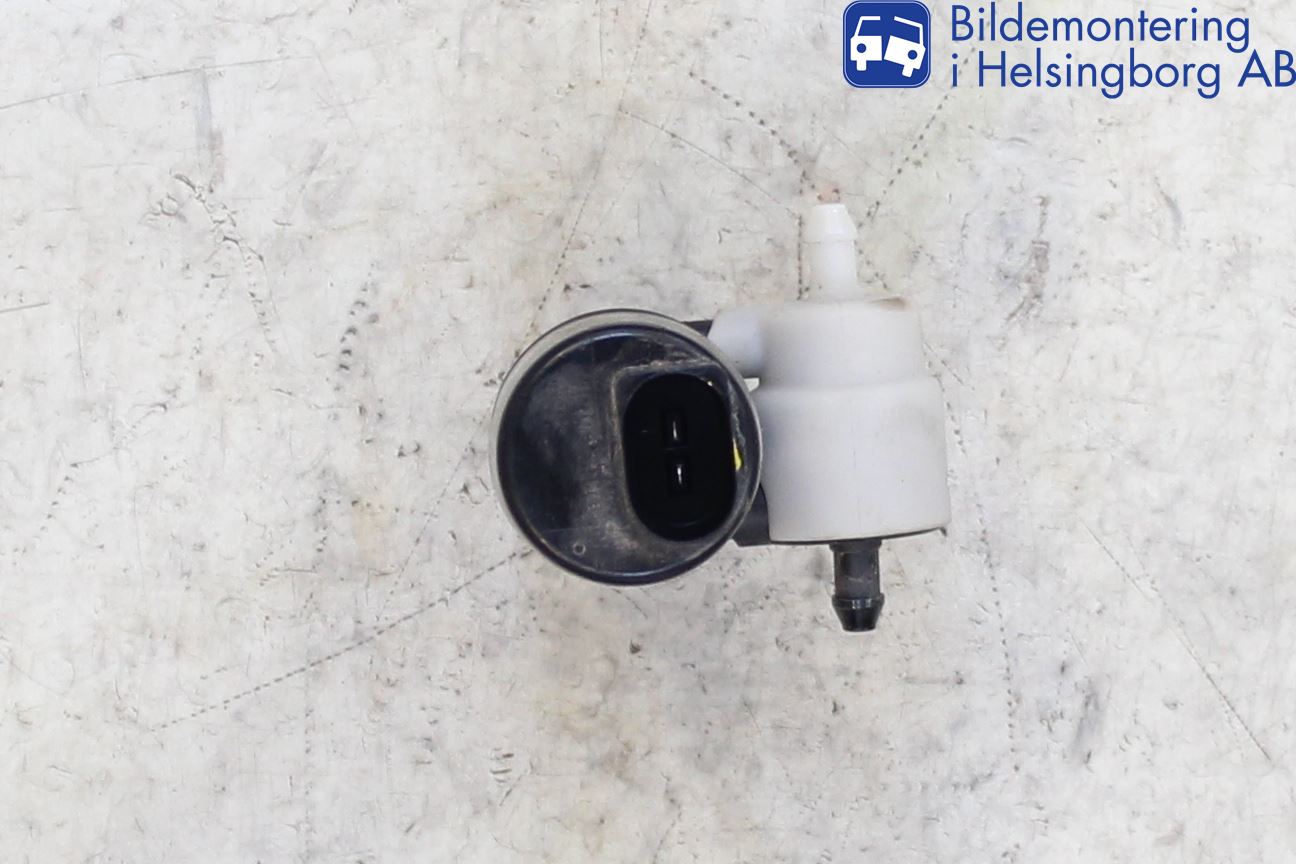 Mercedes-Benz MB E-KLASS (W212) 09-16 Spolarpump Vindruta