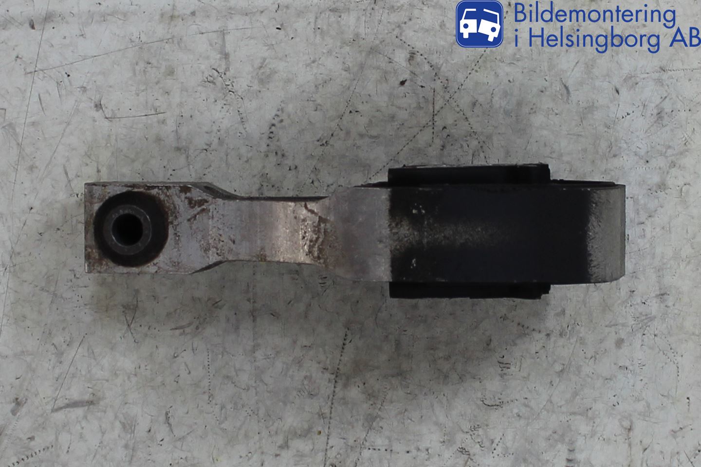 Peugeot 3008 17-24 Motorfäste