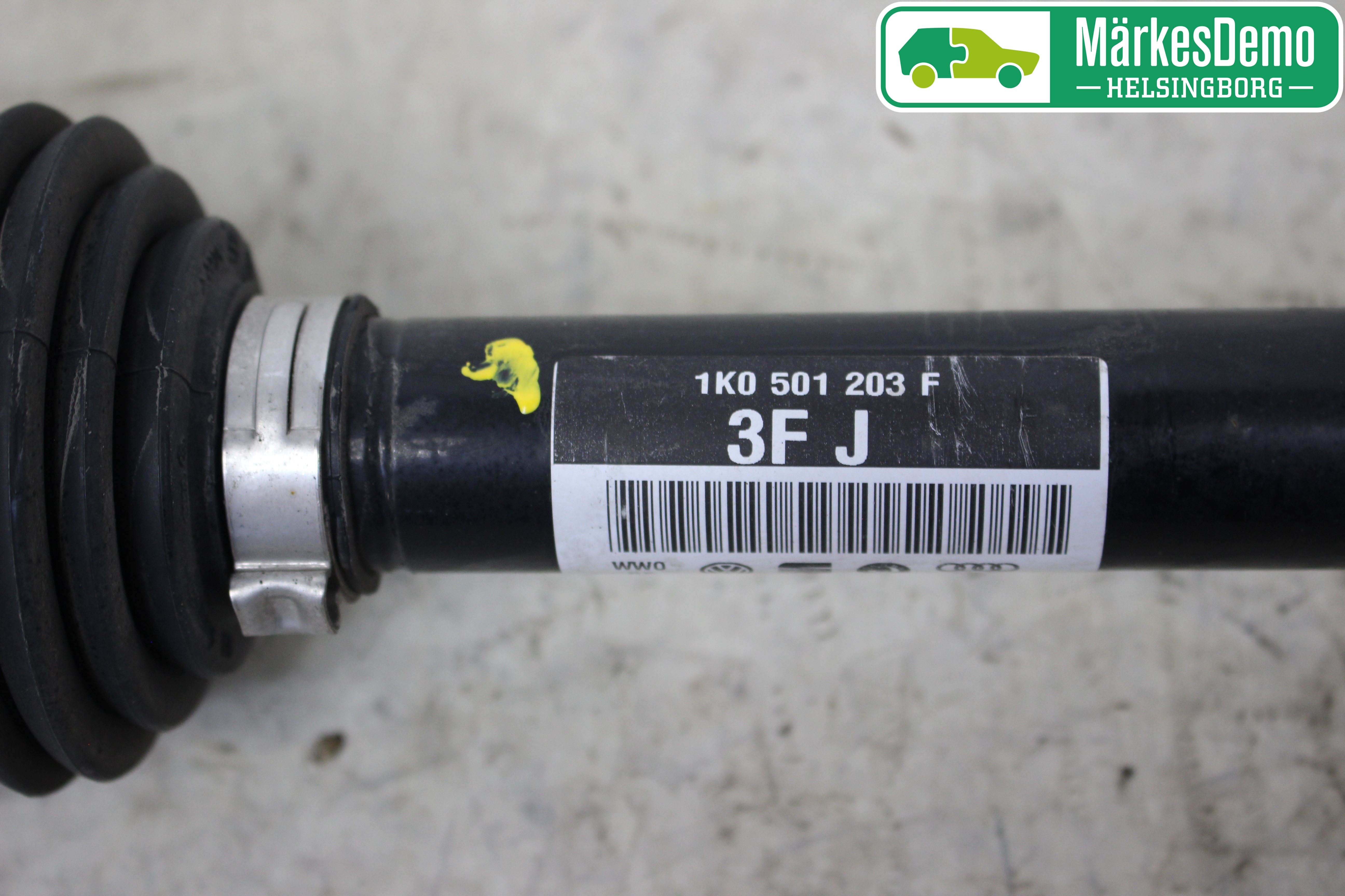 Audi Q3 8U 12-18 Drivaxel Bak Vänster