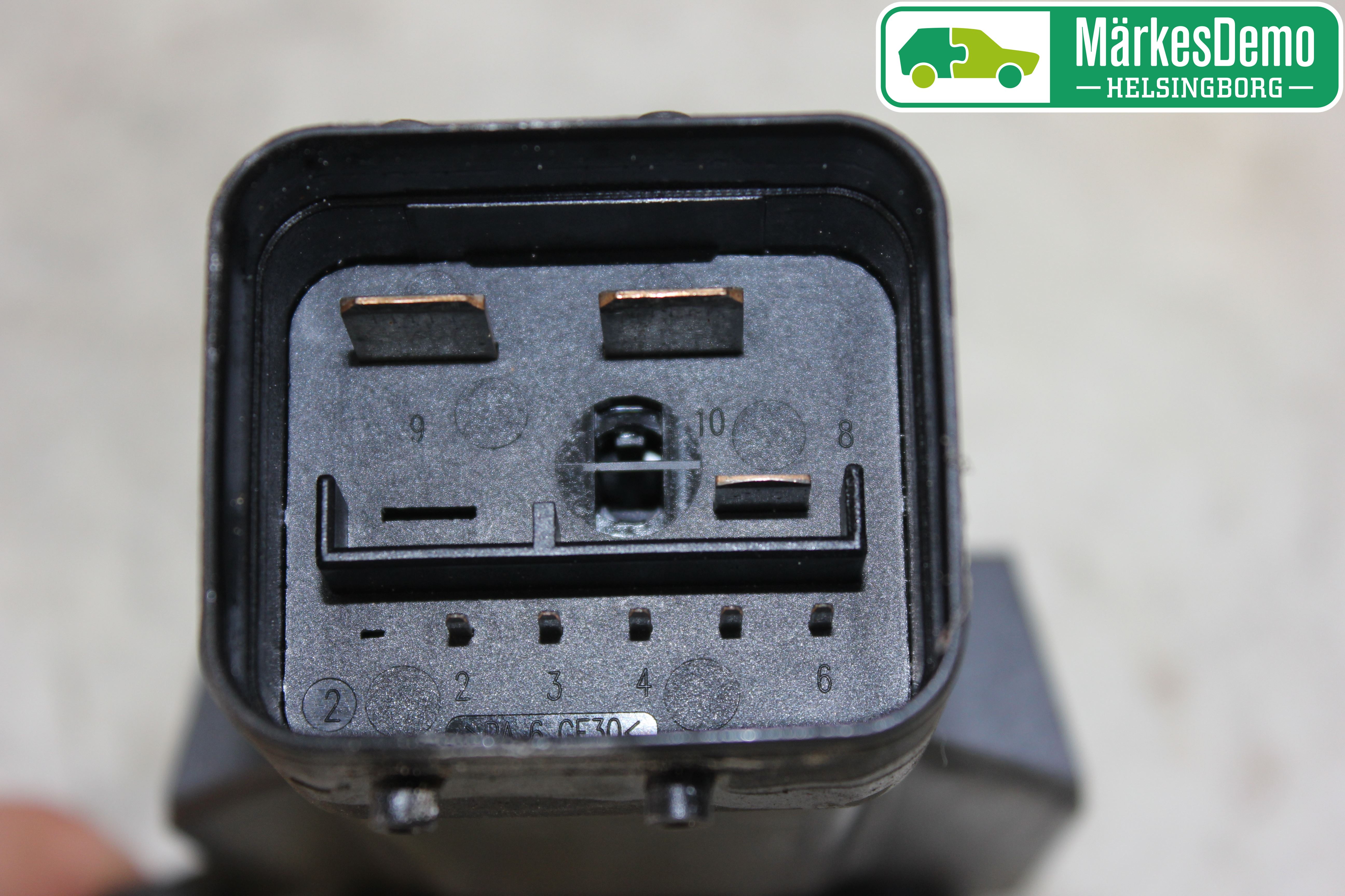 Volkswagen VW POLO 10-17 Relä Kylfläkt