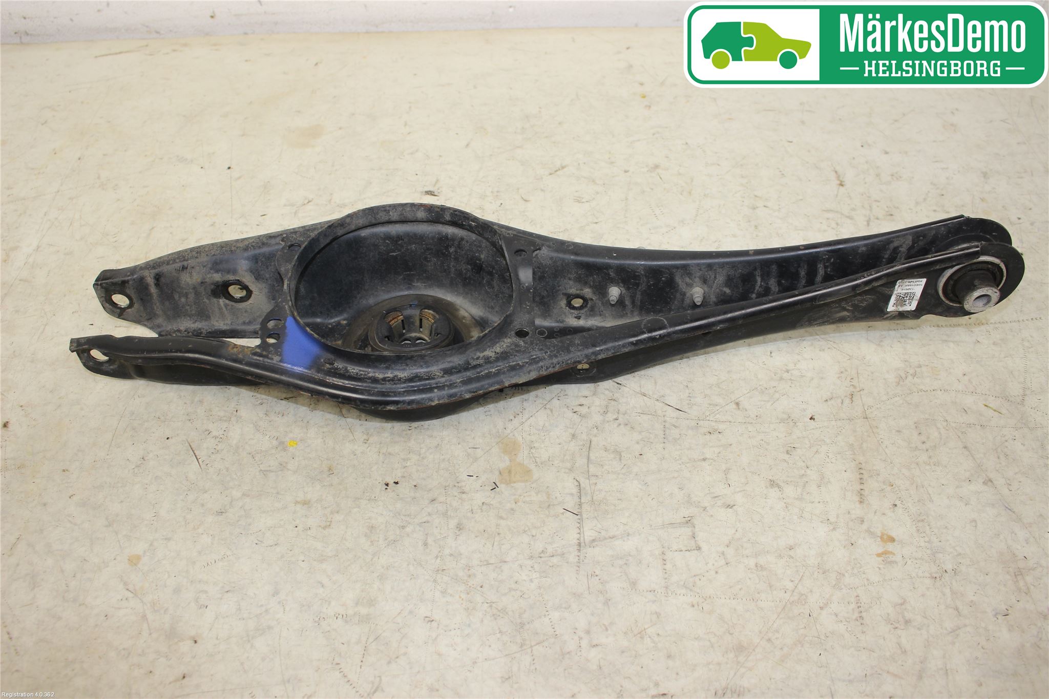 Volkswagen VW GOLF / E-GOLF VII 13-20 Bärarm Bak Vänster