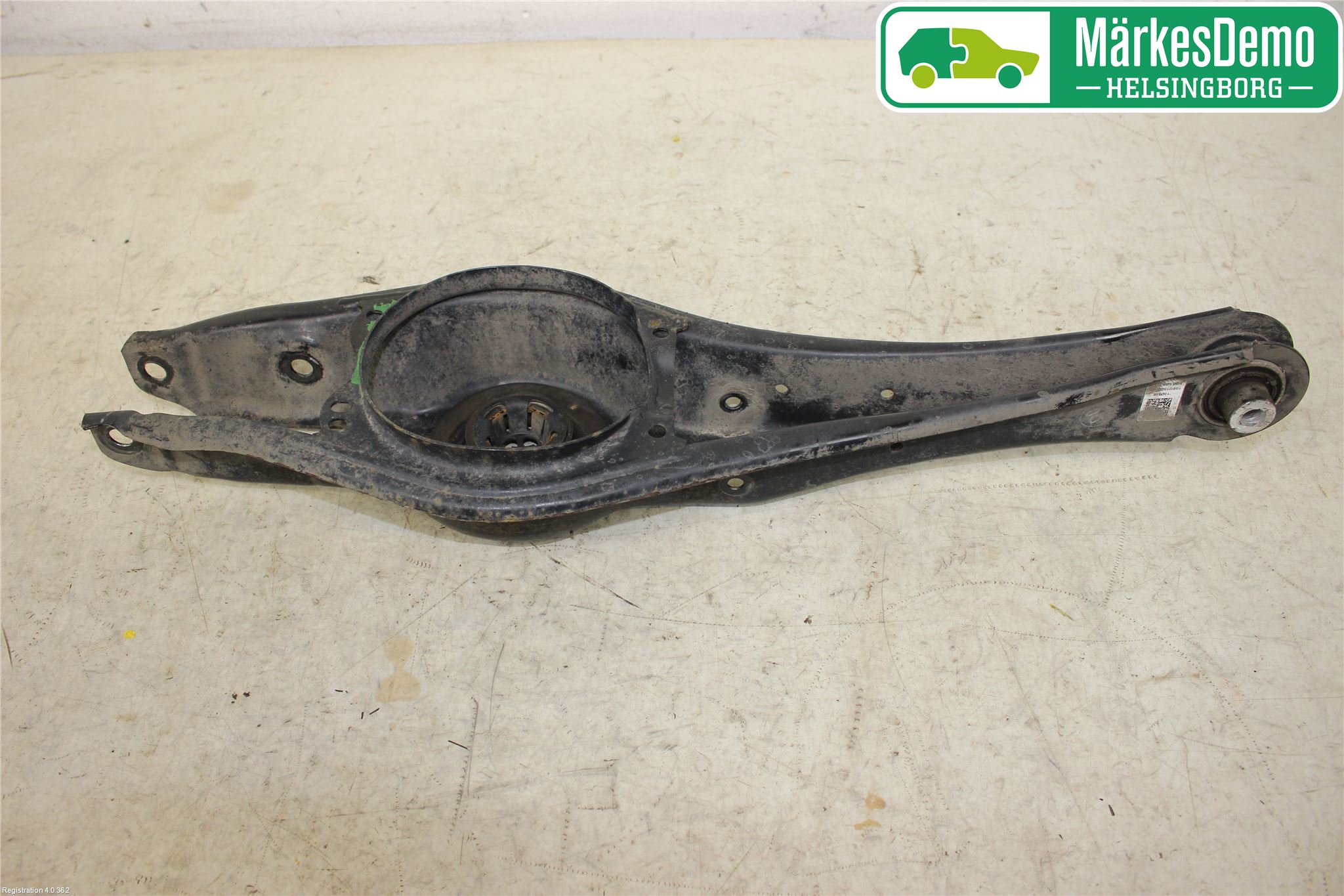 Volkswagen VW GOLF / E-GOLF VII 13-20 Bärarm Bak Höger