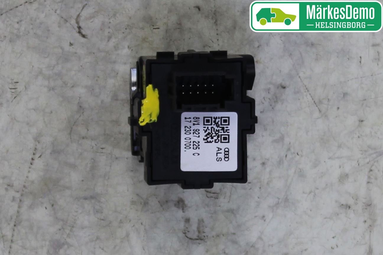 Audi Q2/SQ2 17- Strömställare Parkeringsbroms