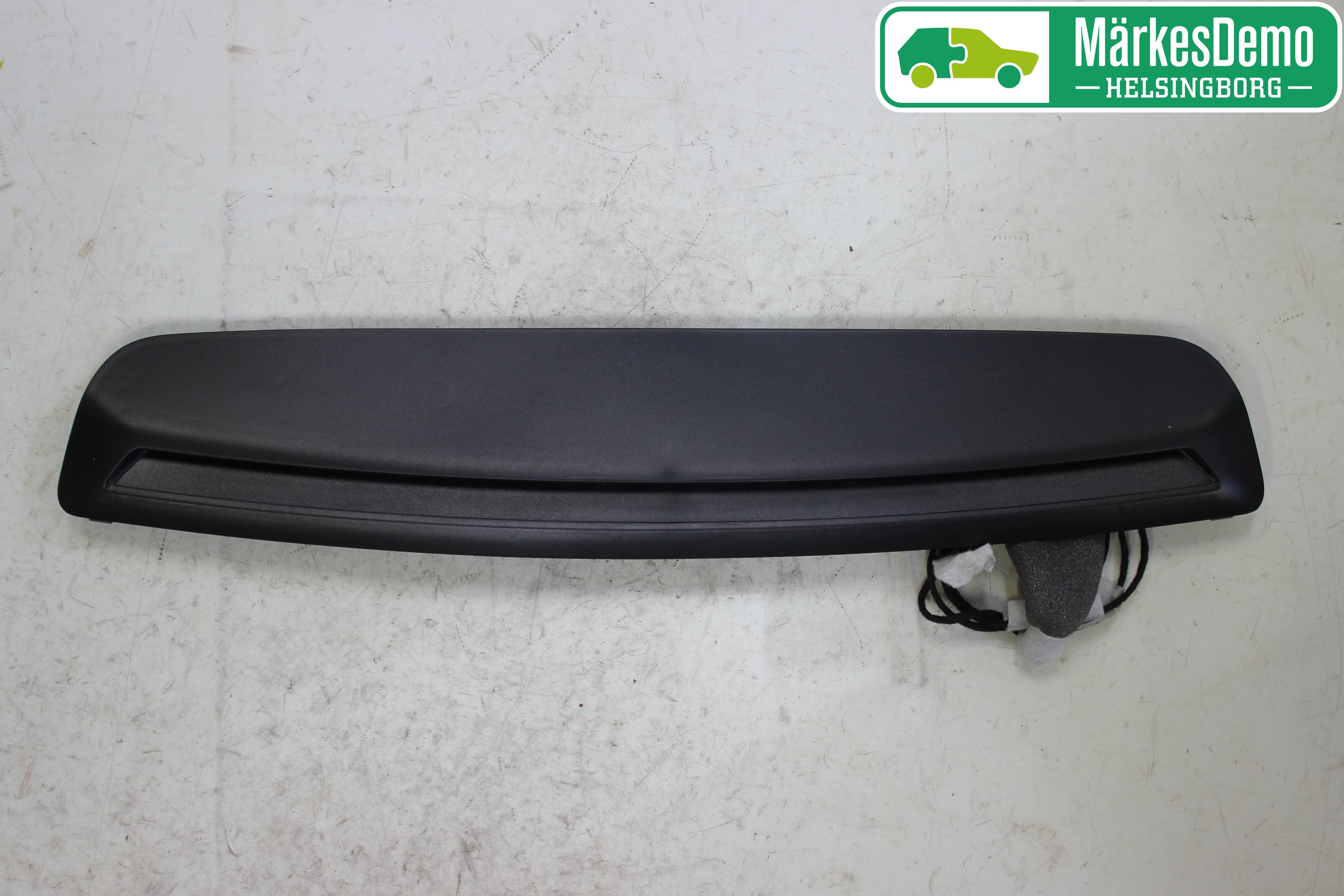 Mercedes-Benz MB C-KLASS (W205) 14-21 Bromsljus Bakruta