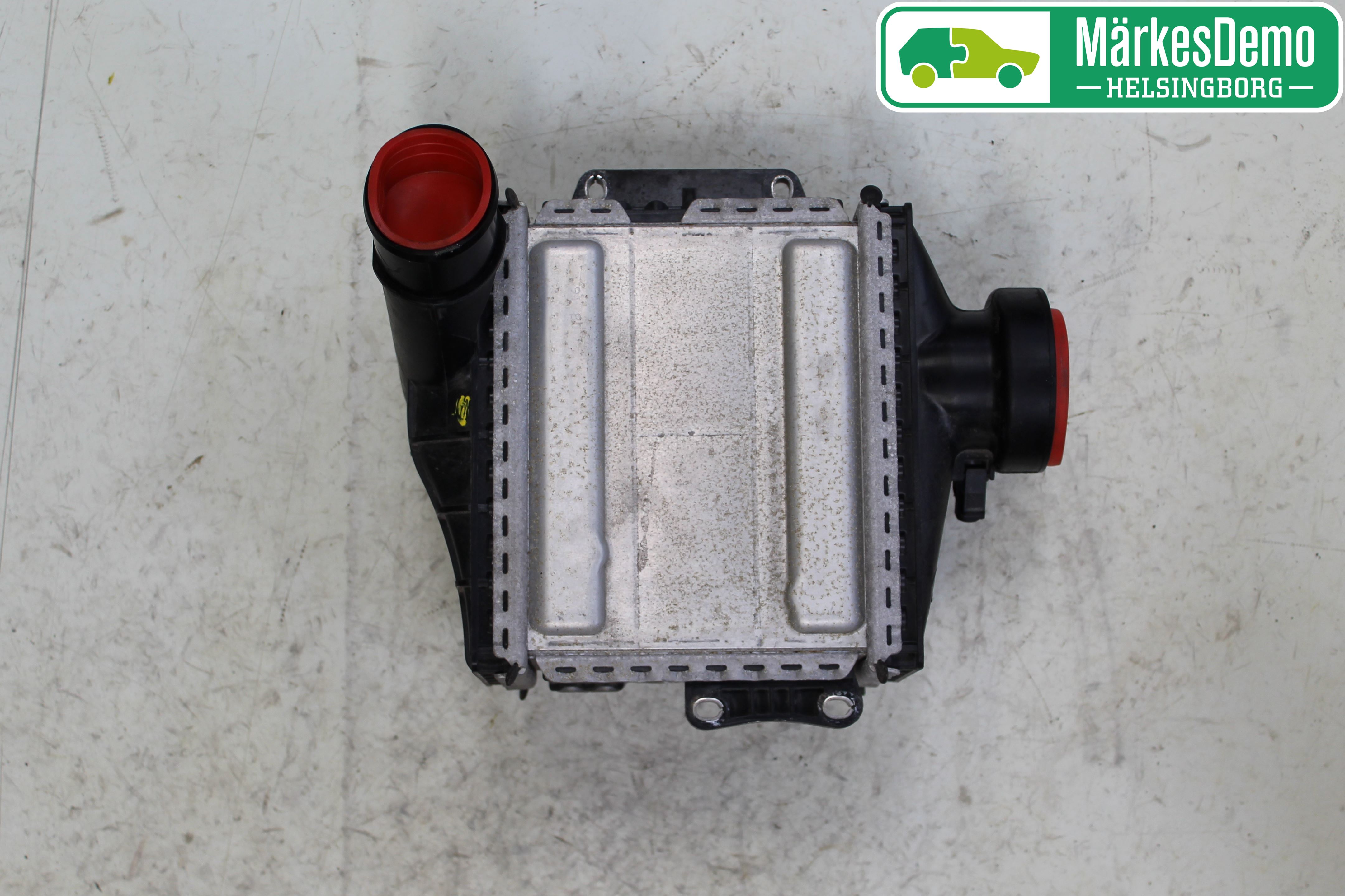 Mercedes-Benz MB C-KLASS (W205) 14-21 Laddluft-Intercooler Kyl