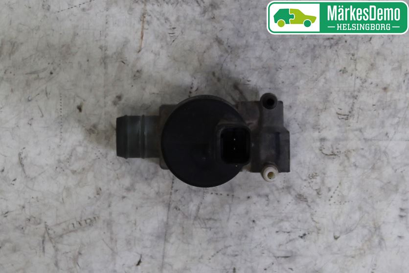 Nissan QASHQAI   07-10 Spolarpump Vindruta
