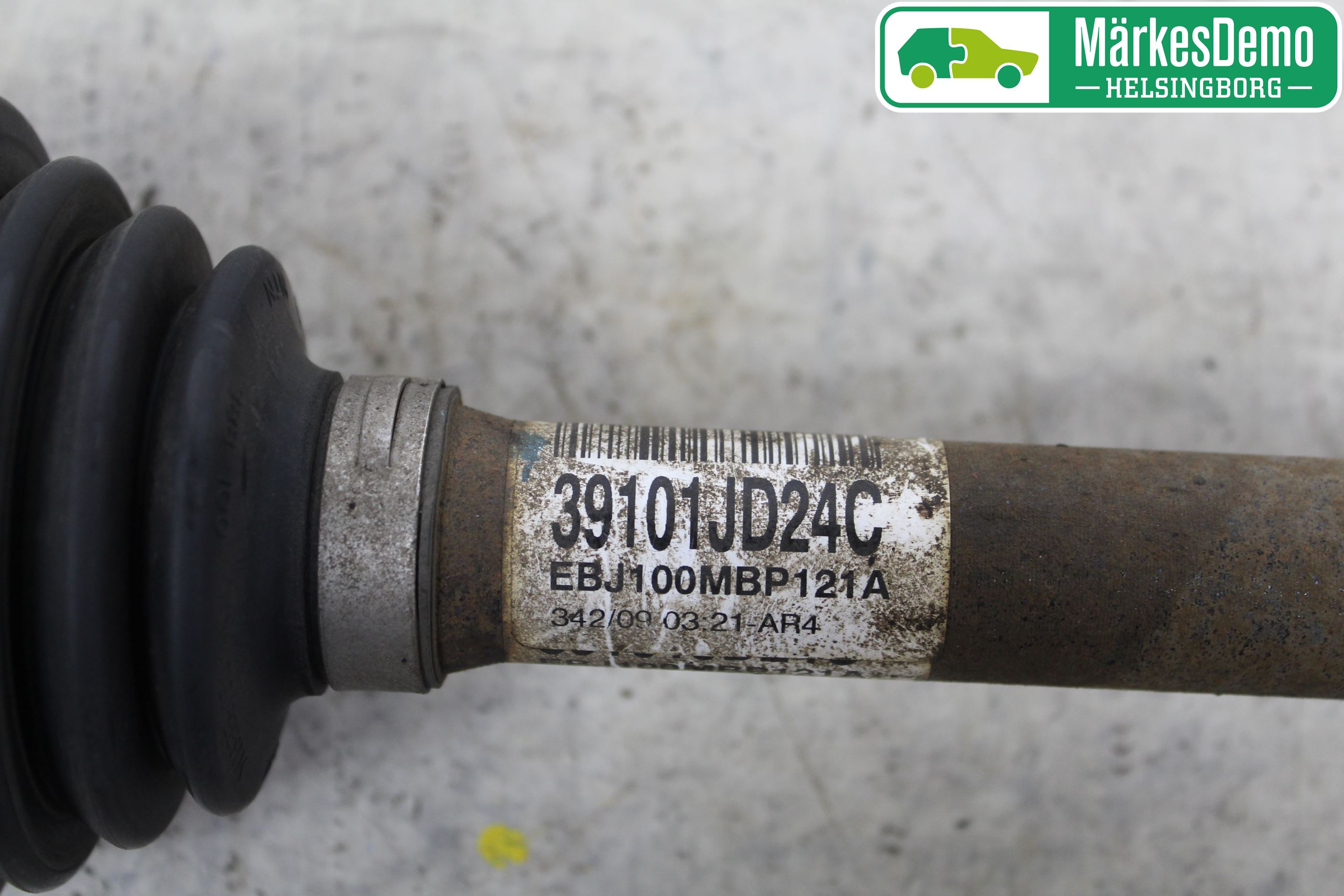 Nissan QASHQAI   07-10 Drivaxel Fram Vänster