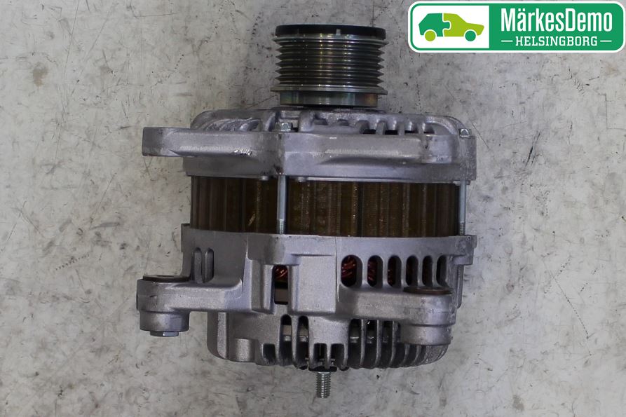 Nissan NV200/NV200 COMBI Generator