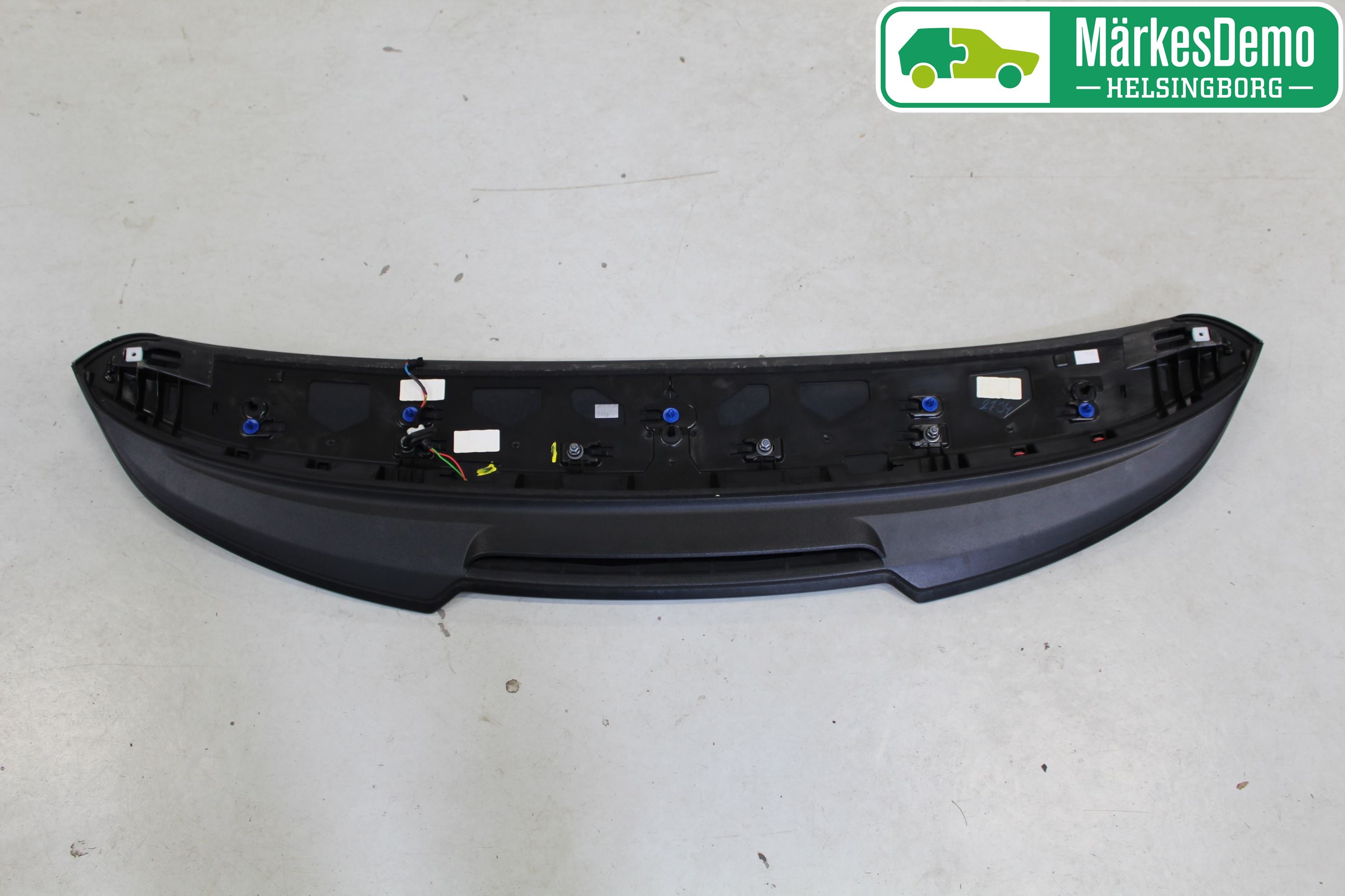 Audi Q7/SQ7 Spoiler Baklucka