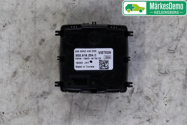 Volkswagen VW PASSAT 15-19 Instrument Klocka