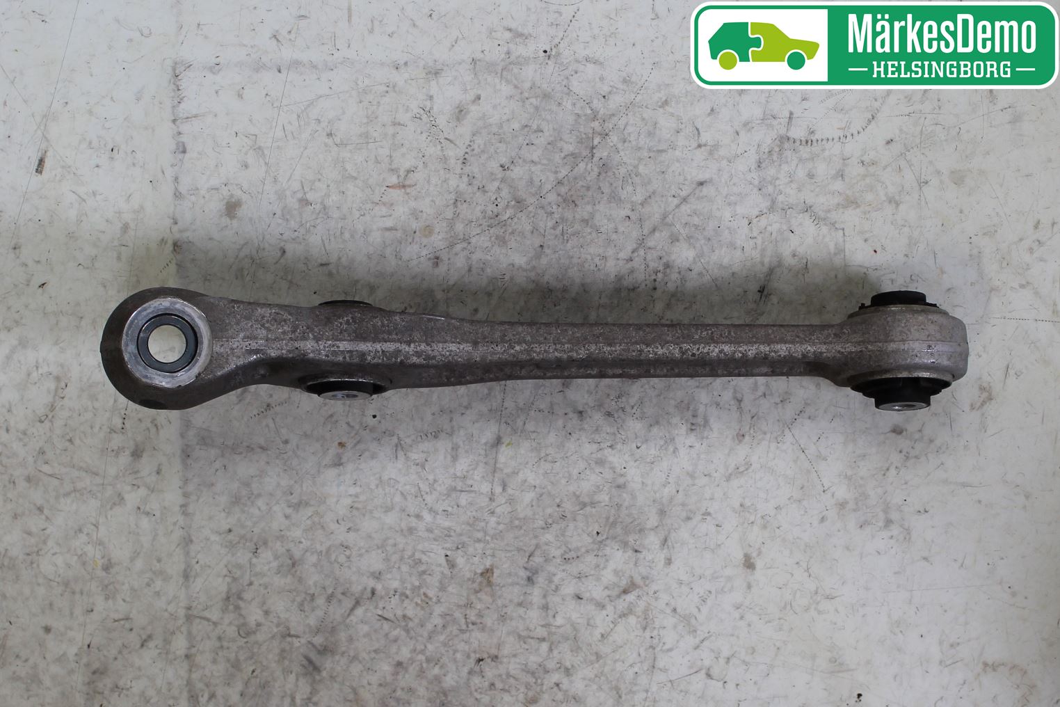 Audi A4/S4 B9 16-19 Bärarm Fram Undre Hö