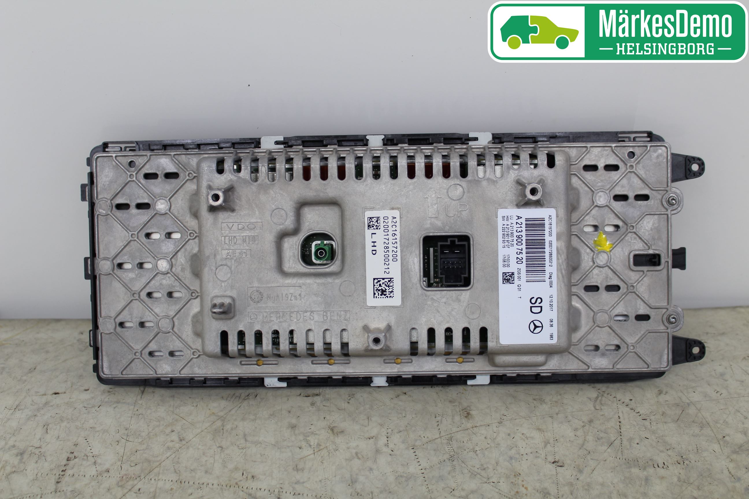 Mercedes-Benz MB E-KLASS (W213) 16-23 Multifunktionsdisplay